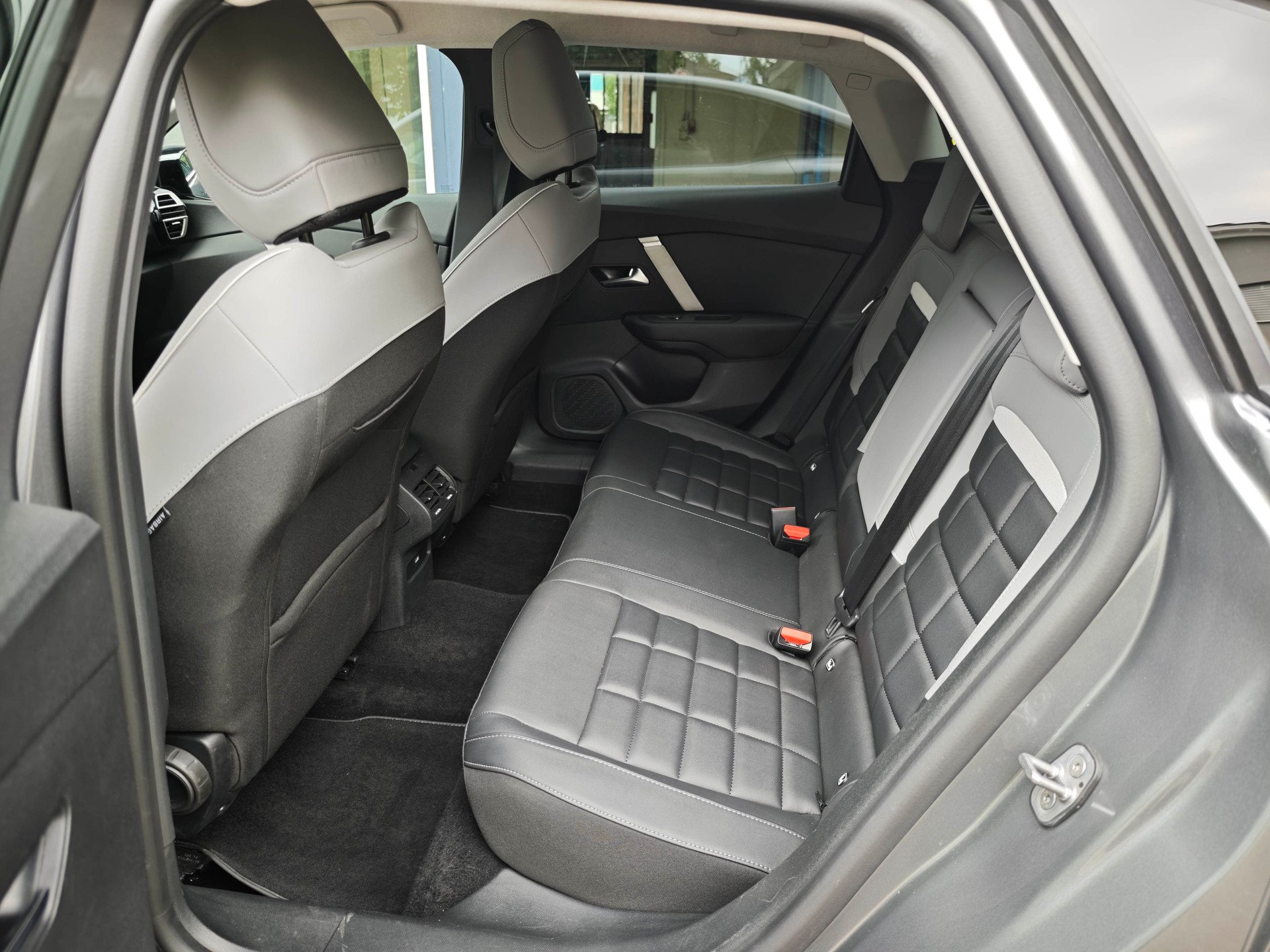 CITROEN C4 HEV Max e-DCS6-image-2