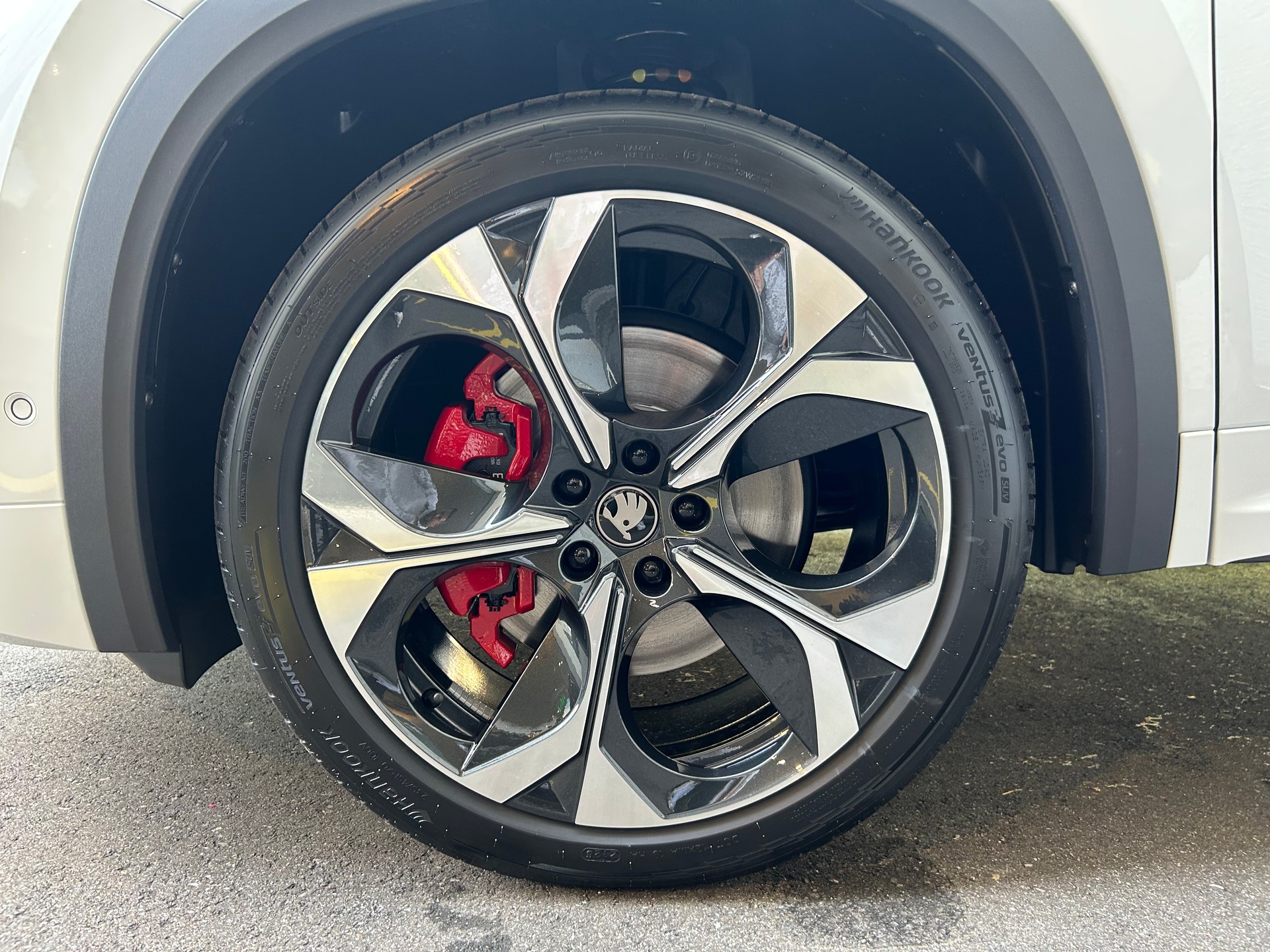 SKODA Kodiaq 2.0 TSI RS 4x4-image-12