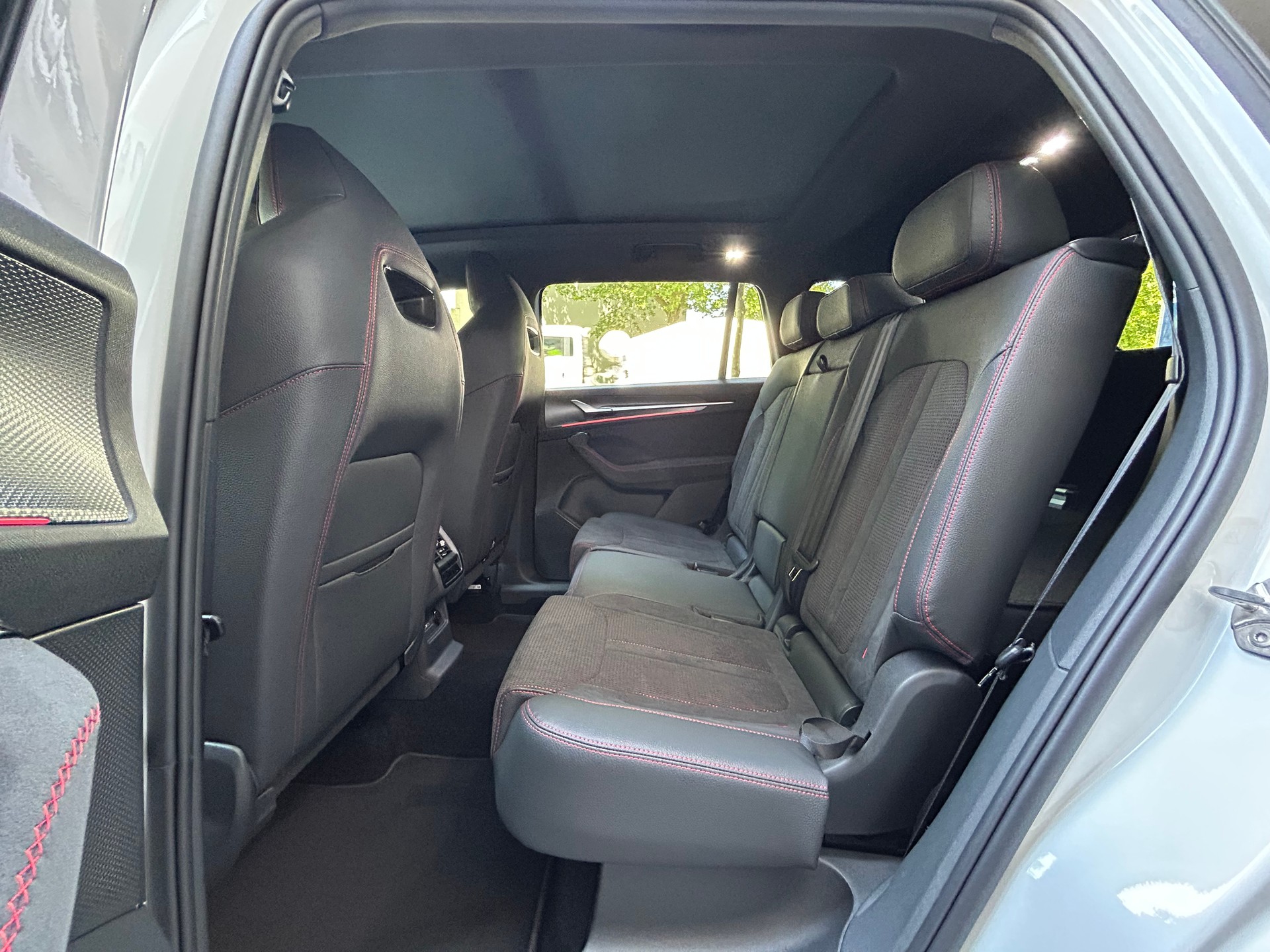 SKODA Kodiaq 2.0 TSI RS 4x4-image-10