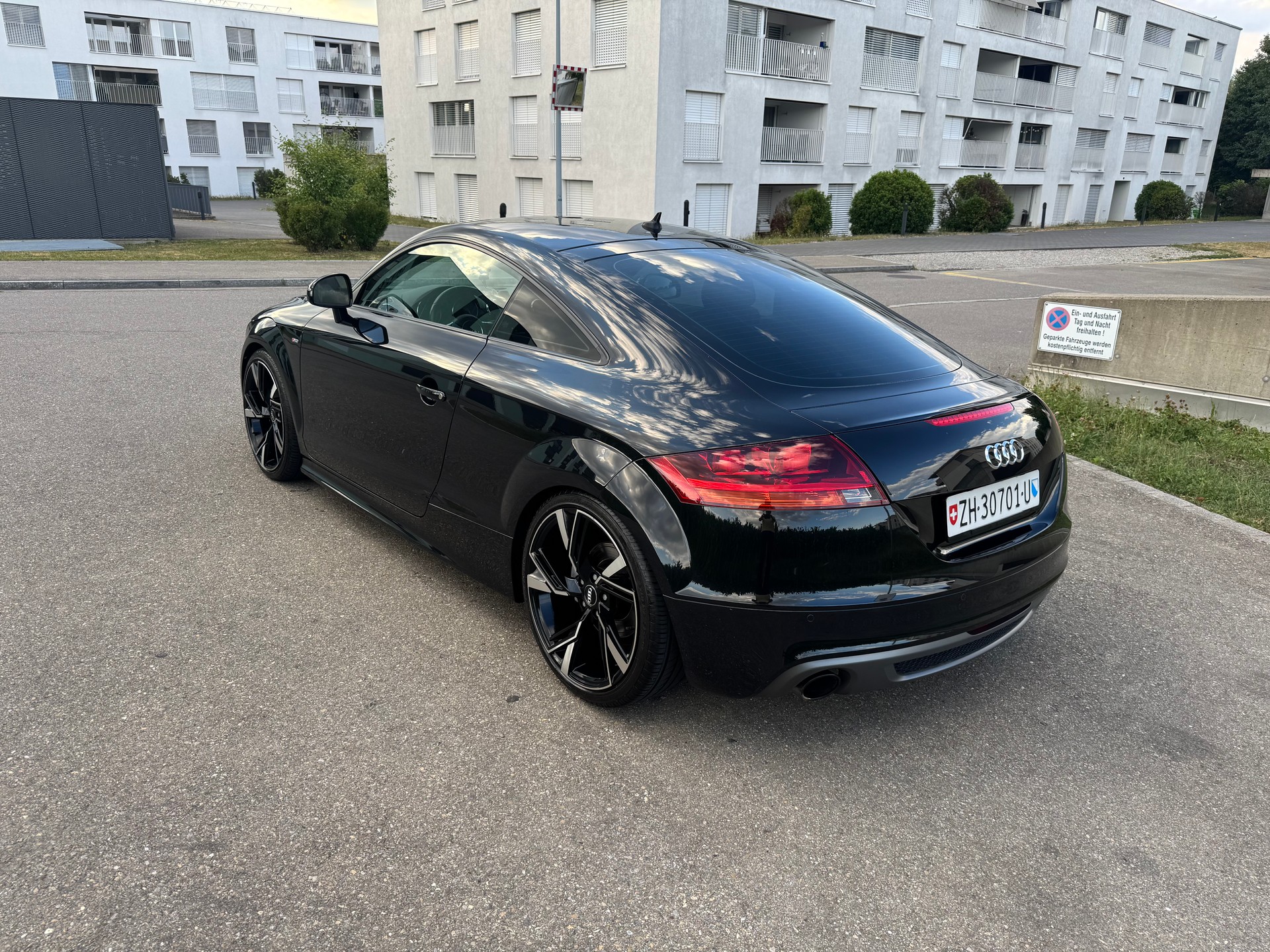 AUDI TT Coupé 2.0 TFSI quattro S-tronic-image-5
