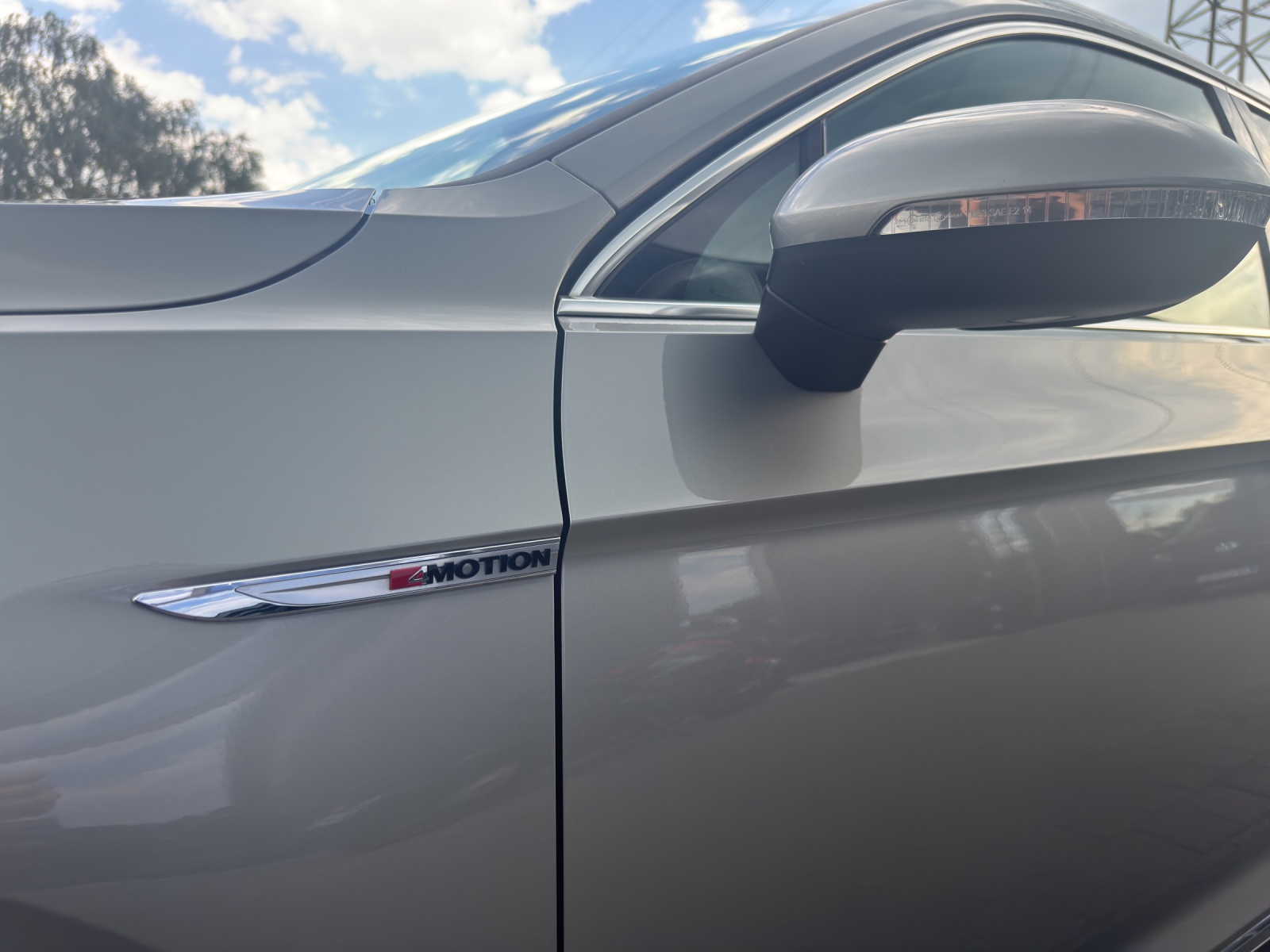 VW Passat Variant 2.0 TDI BMT High. DSG 4Motion-image-14