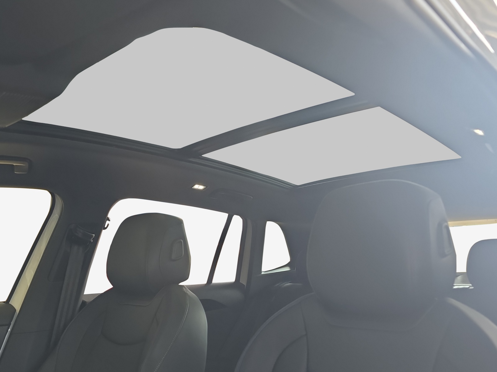 VW Tiguan 2.0 TSI DSG R-Line 4Motion-image-15