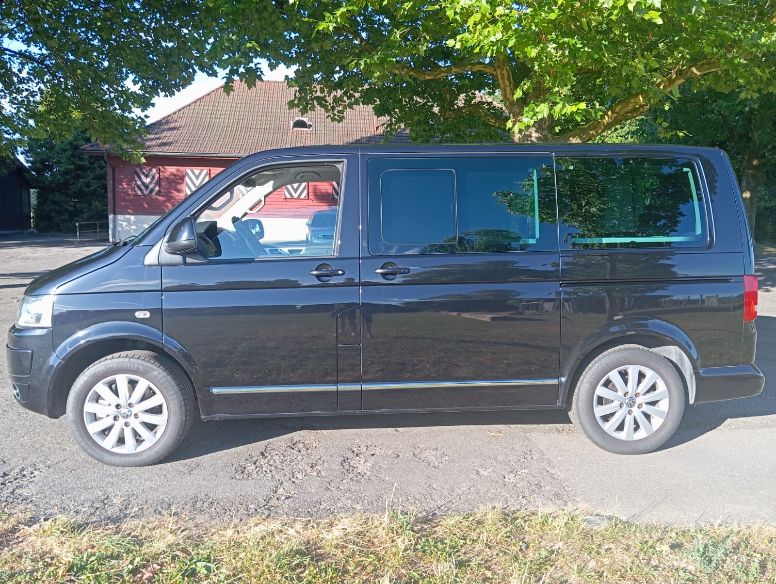 VW T5 Multivan 2.0 TDI CR Highline 4Motion-image-6