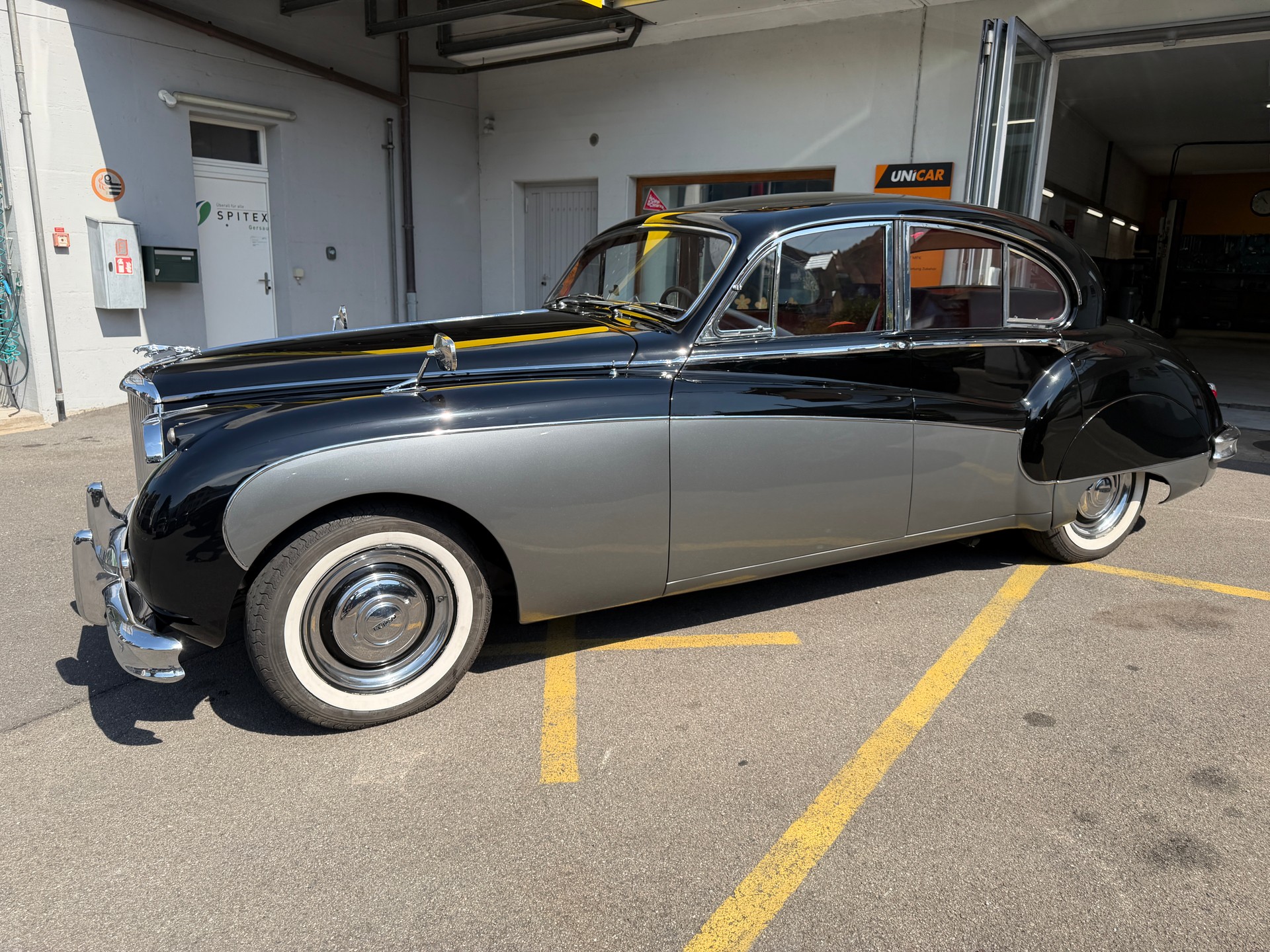JAGUAR MK 8-image-3