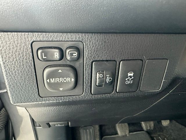 TOYOTA RAV-4 2.0 16V Style-image-17