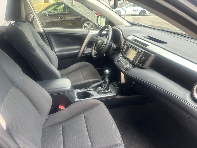 TOYOTA RAV-4 2.0 16V Style-image-7