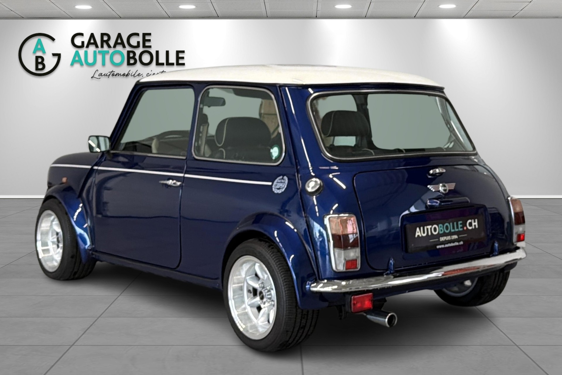 MINI Cooper 1.3i-image-4