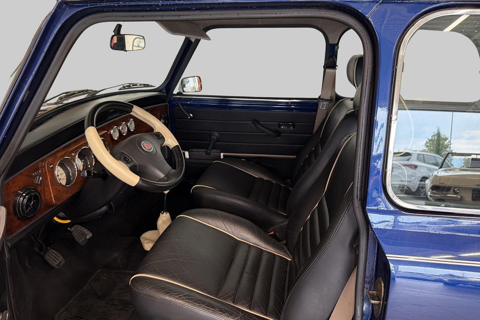 MINI Cooper 1.3i-image-7