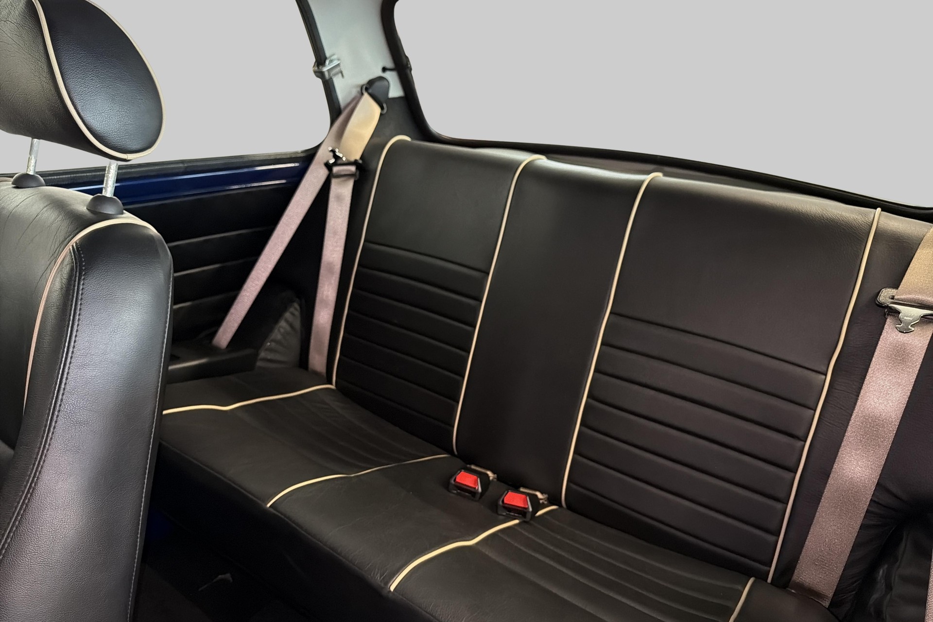 MINI Cooper 1.3i-image-13