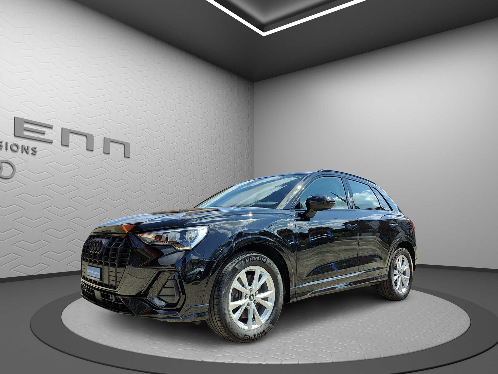 AUDI Q3 40 TFSI S line quattro S-tronic-image-0