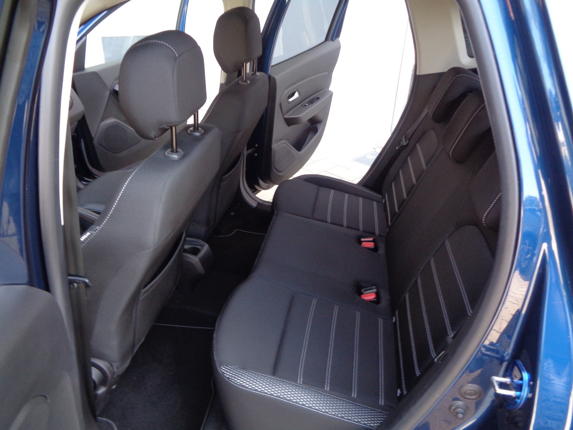 DACIA Duster TCe 130 Prestige 4x2-image-12