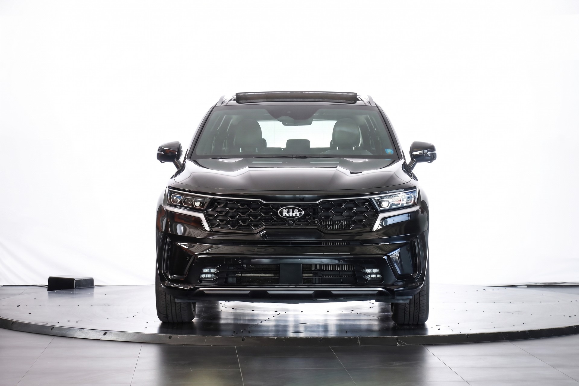 KIA Sorento 1.6 T-GDi PHEV Style-showroom-element-1