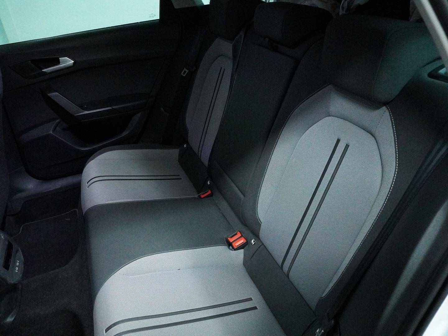 SEAT Leon ST 2.0 TDI EVO DSG Style-image-4