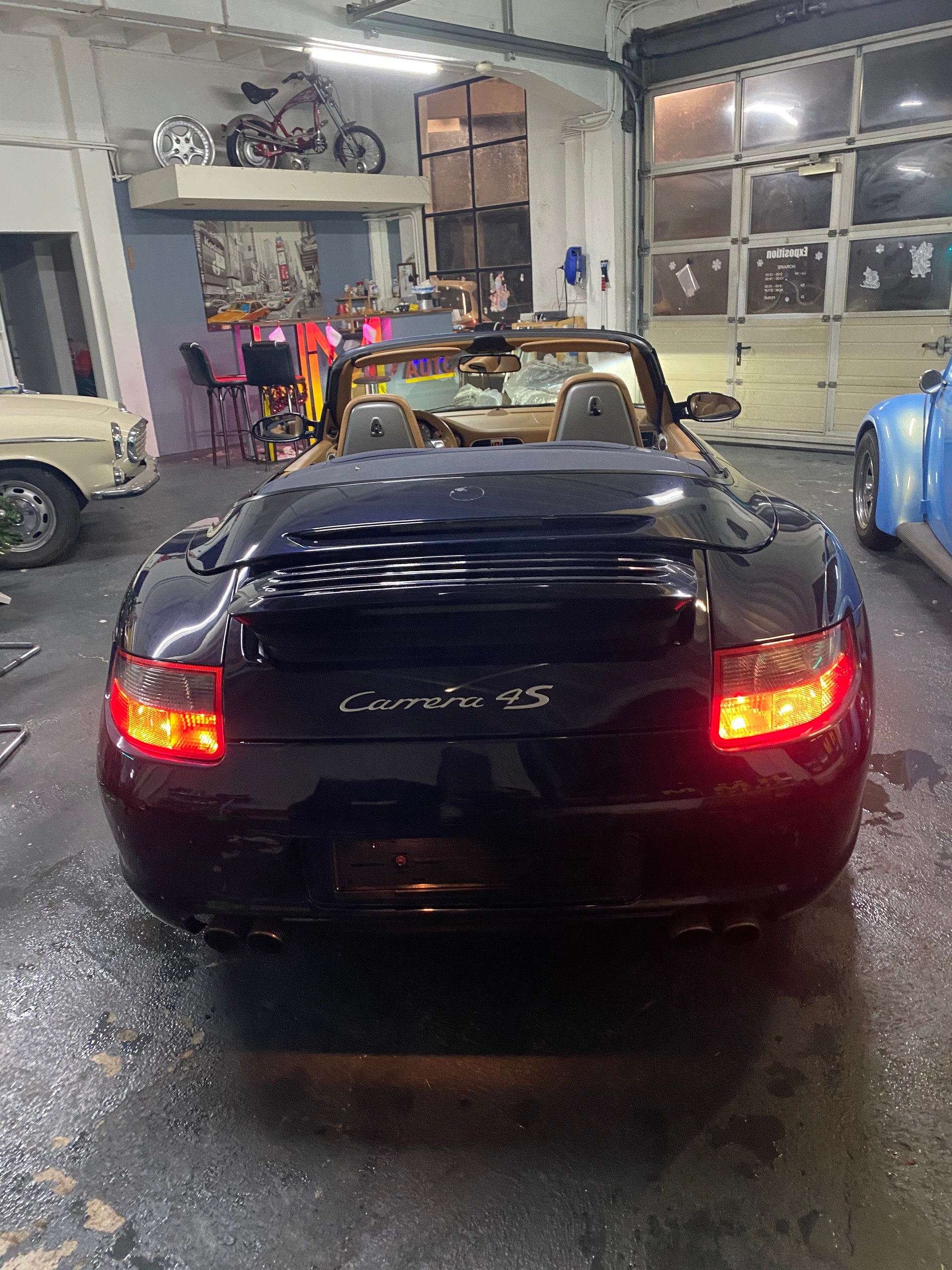PORSCHE 911 Cabrio Carrera 4S-image-4