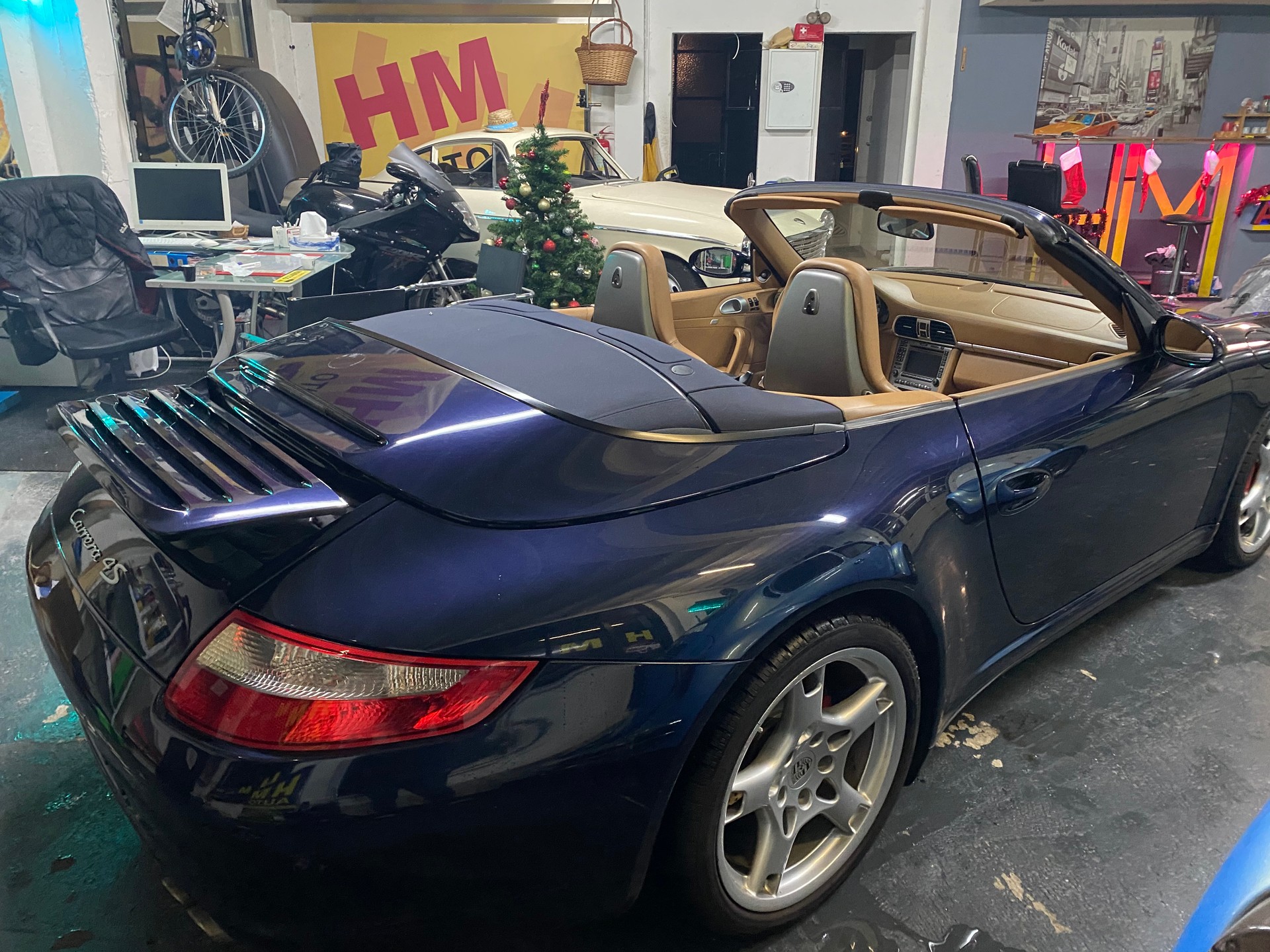 PORSCHE 911 Cabrio Carrera 4S-image-3