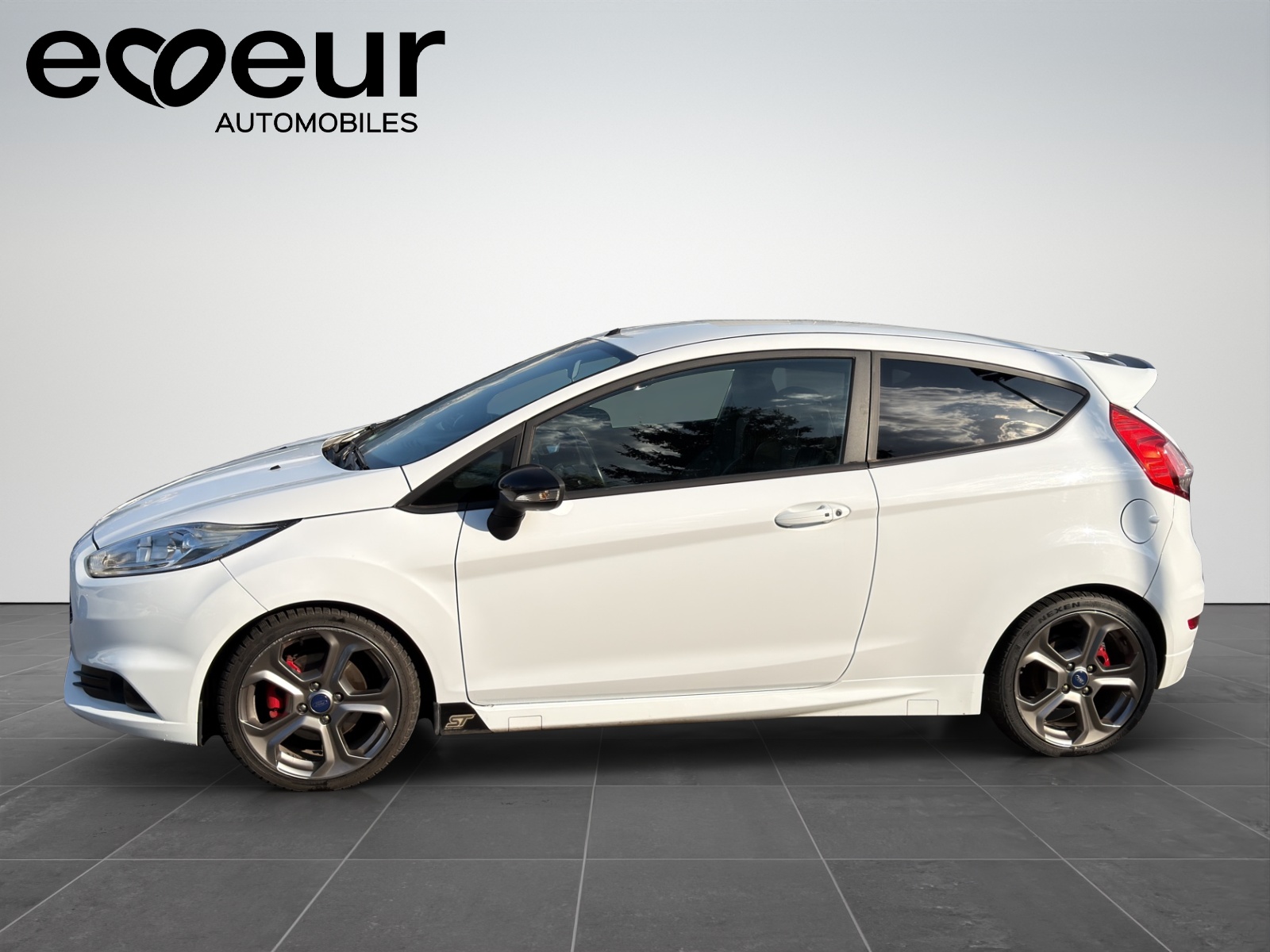 FORD Fiesta 1.6 EcoB ST-2-image-1
