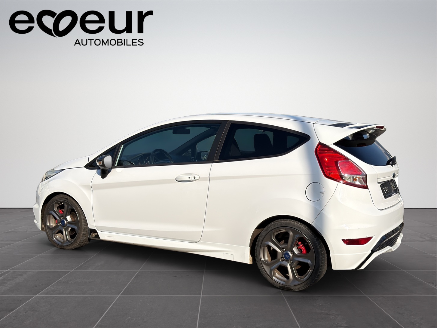 FORD Fiesta 1.6 EcoB ST-2-image-2