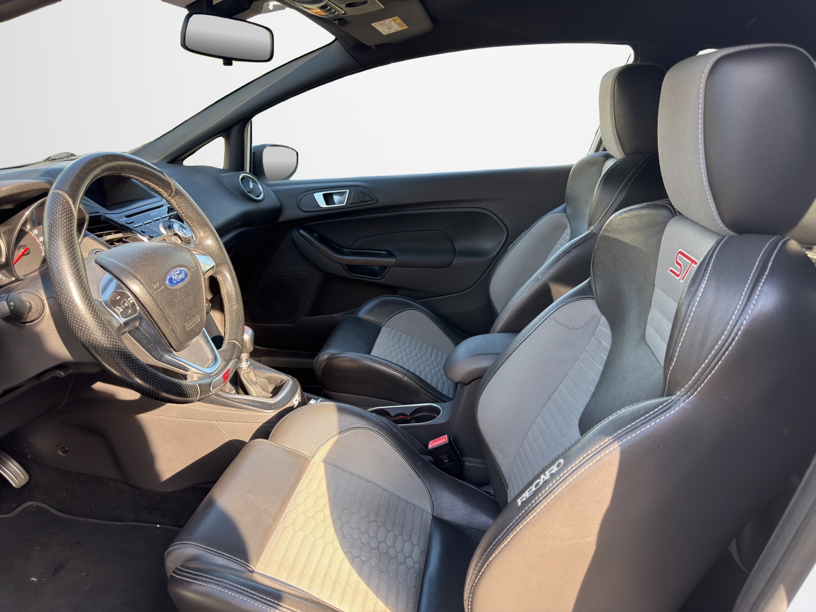 FORD Fiesta 1.6 EcoB ST-2-image-8