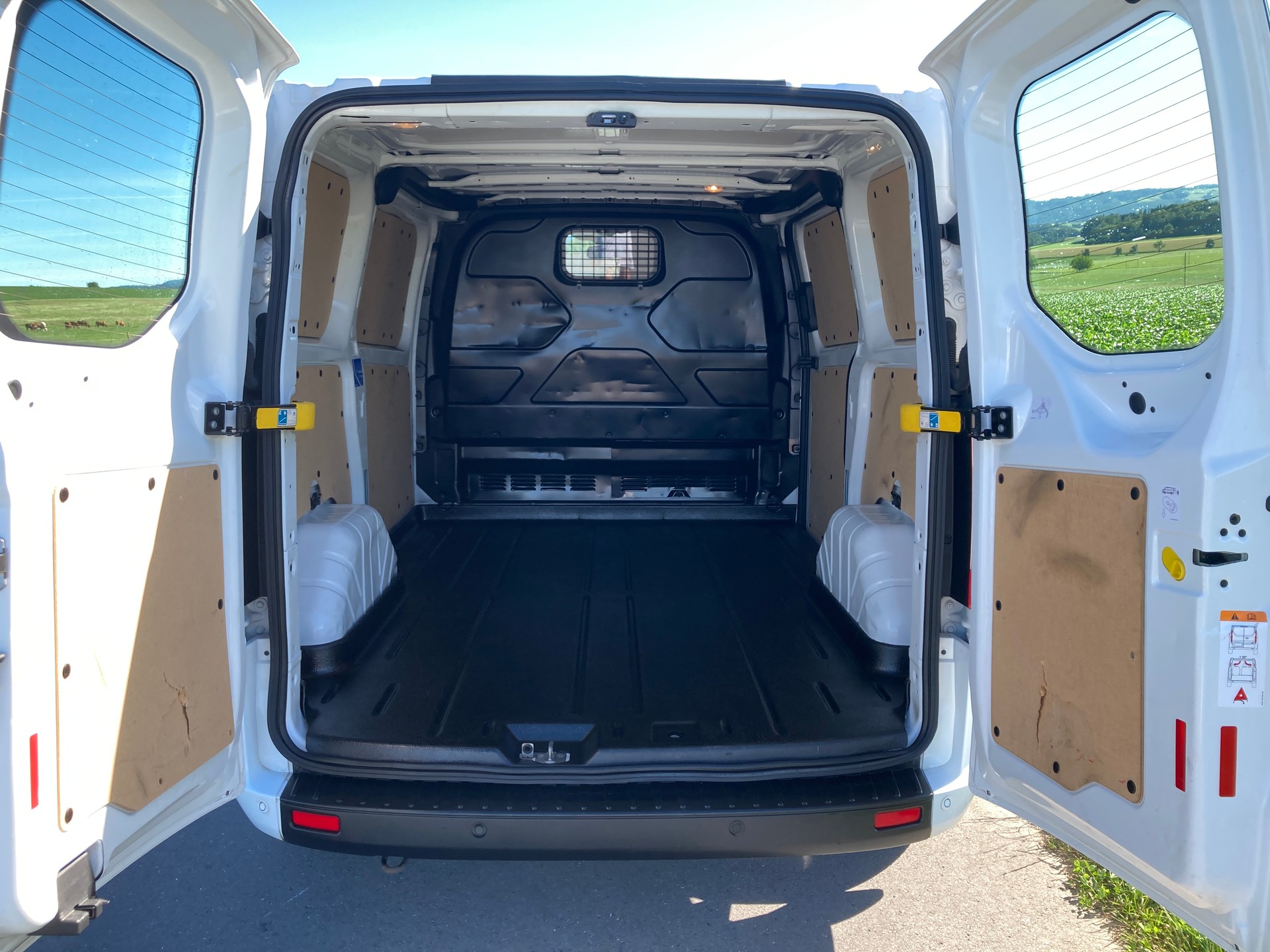 FORD Transit Custom Van 280 L1H1Trend-image-5