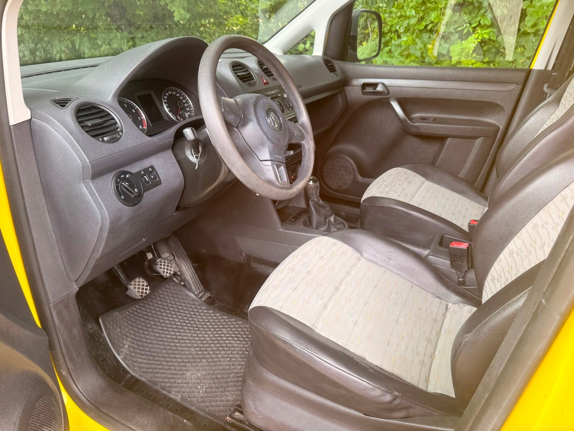 VW Caddy 1.2 TSI-image-8