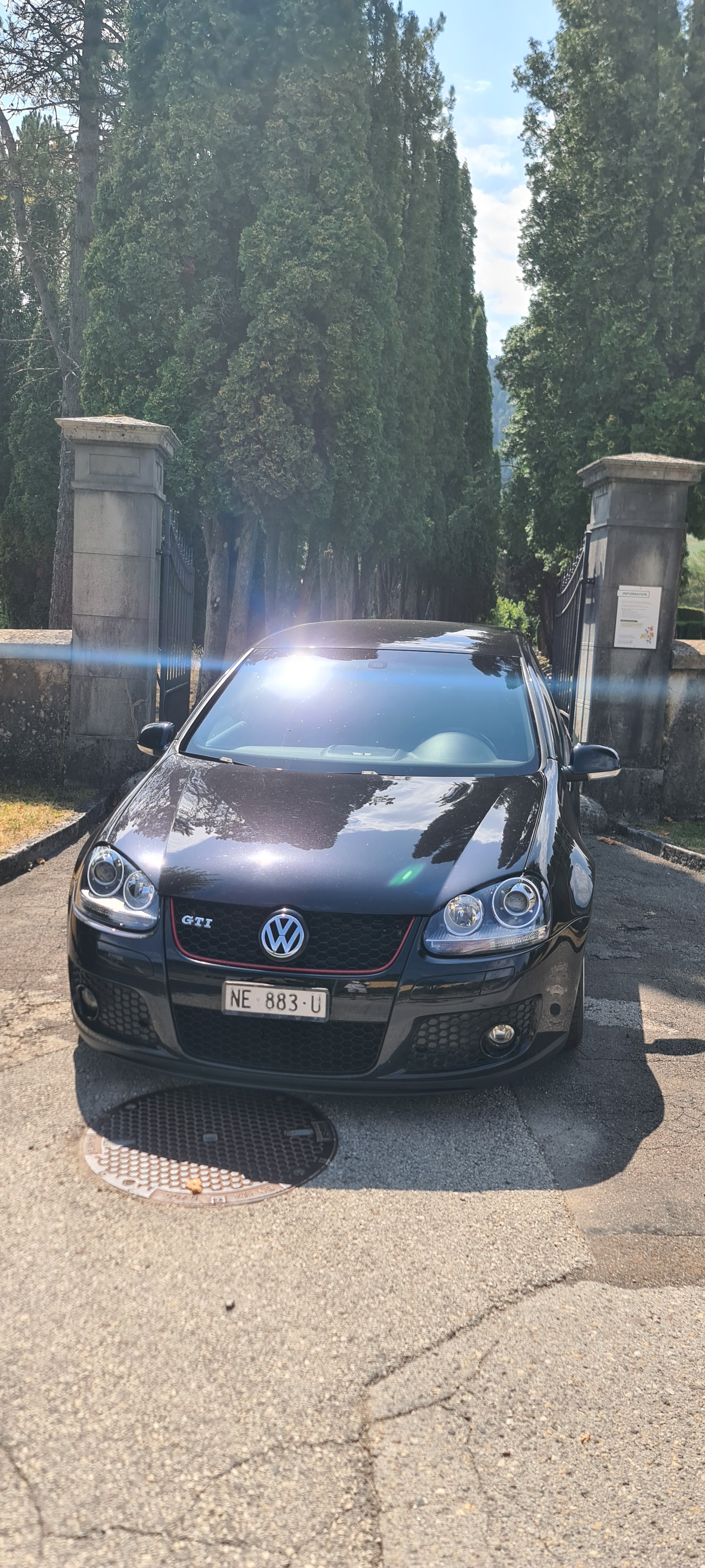 VW Golf 2.0 TFSI GTI-image-3