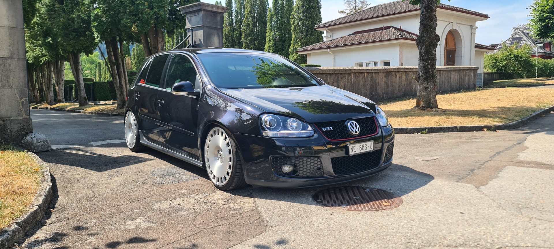 VW Golf 2.0 TFSI GTI-image-1