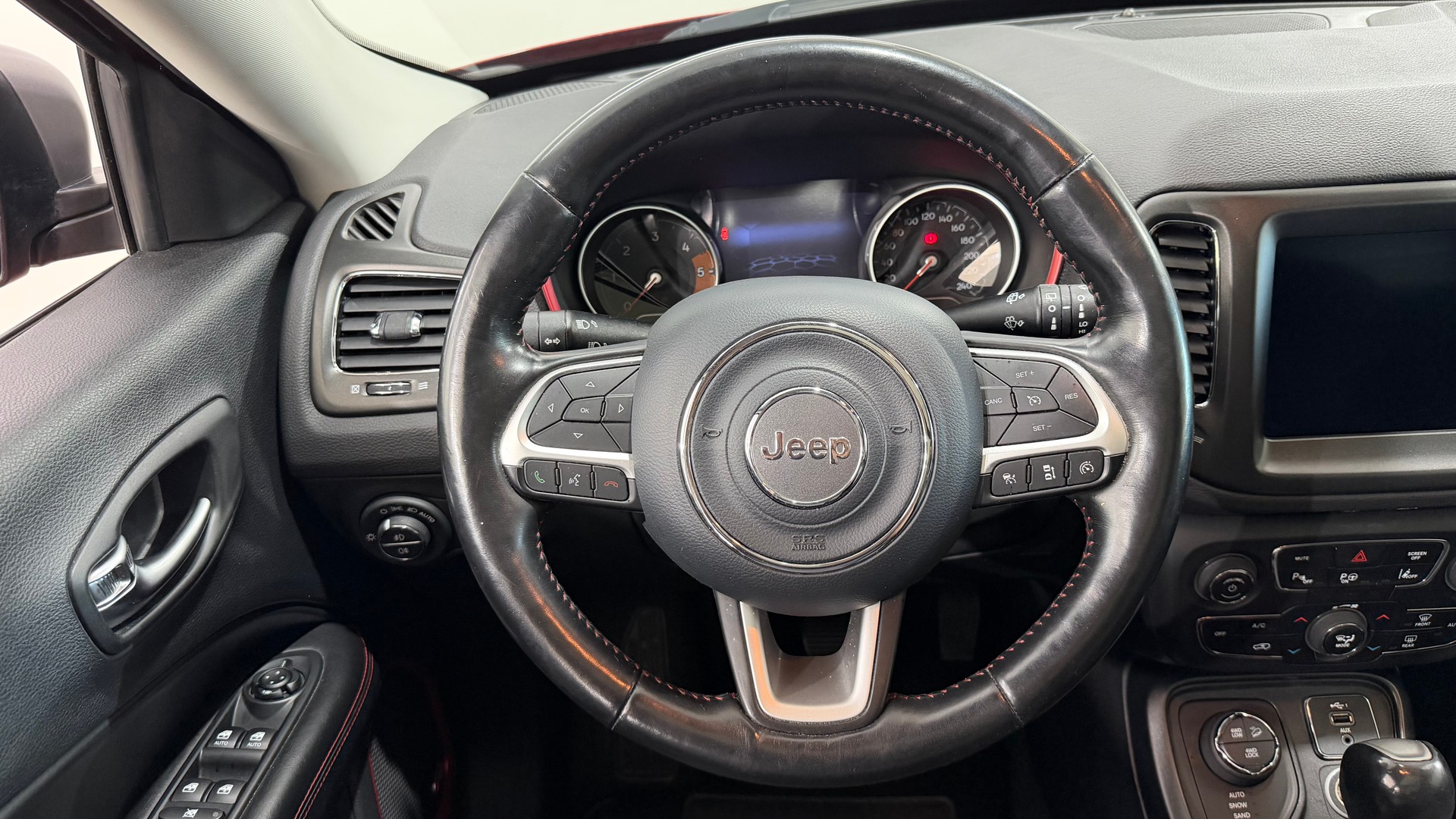 JEEP Compass 2.0 CRD Trailhawk AWD-image-12