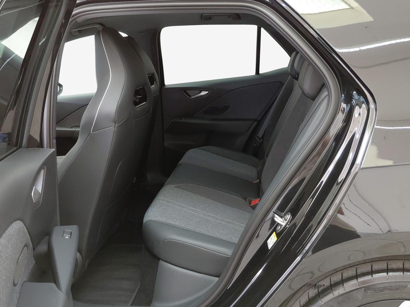 VW ID.3 Neo 79 kWh 231 PS Style-image-11
