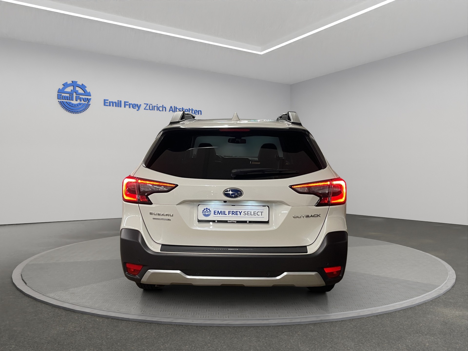 SUBARU Outback 2.5i 30th Anniversary Edition-image-5