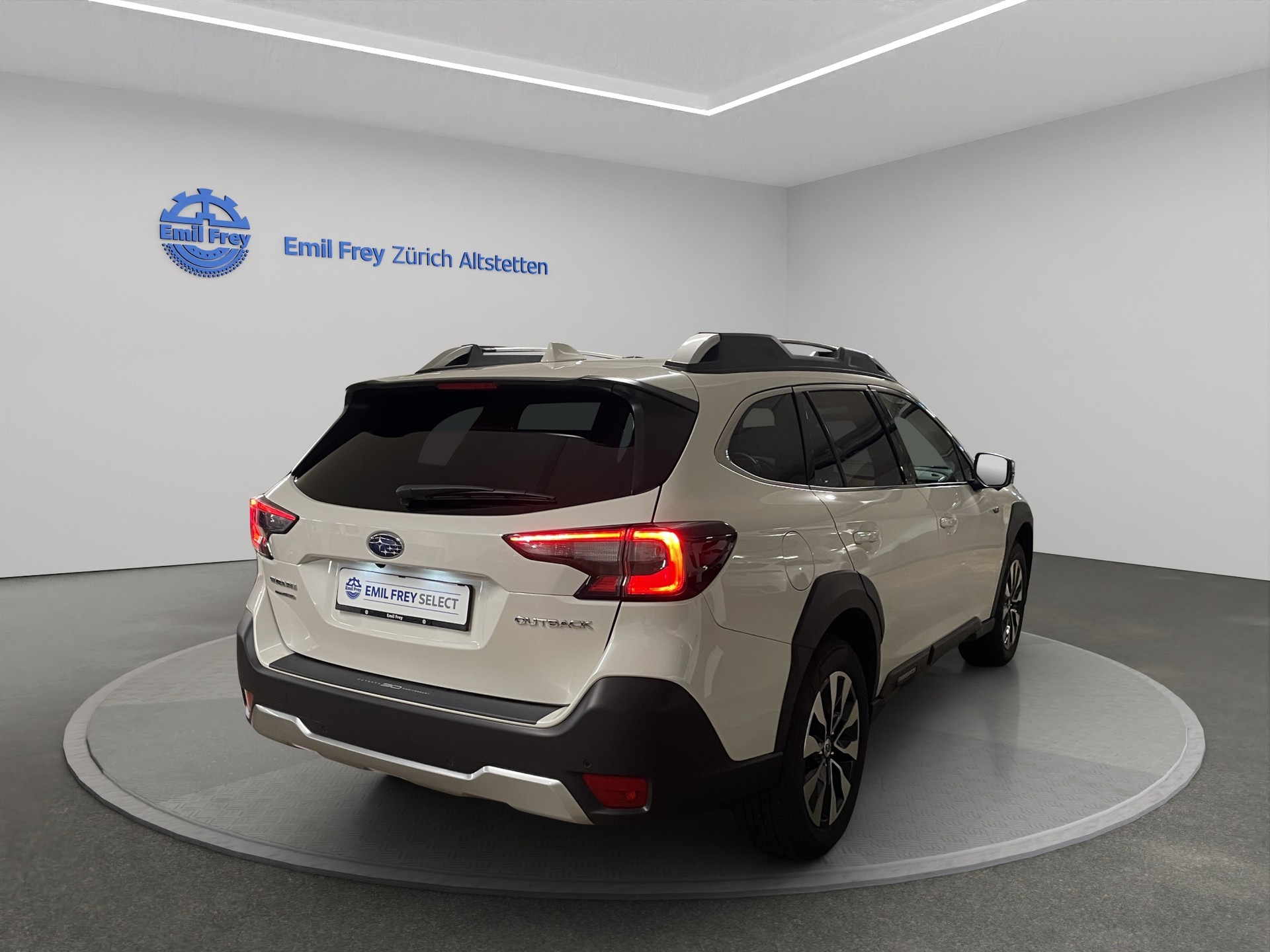 SUBARU Outback 2.5i 30th Anniversary Edition-image-2