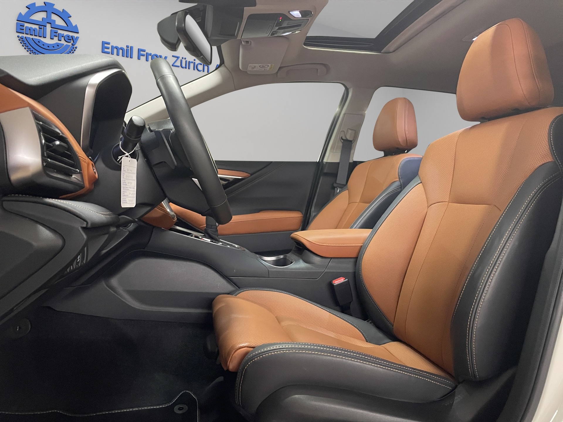 SUBARU Outback 2.5i 30th Anniversary Edition-image-6