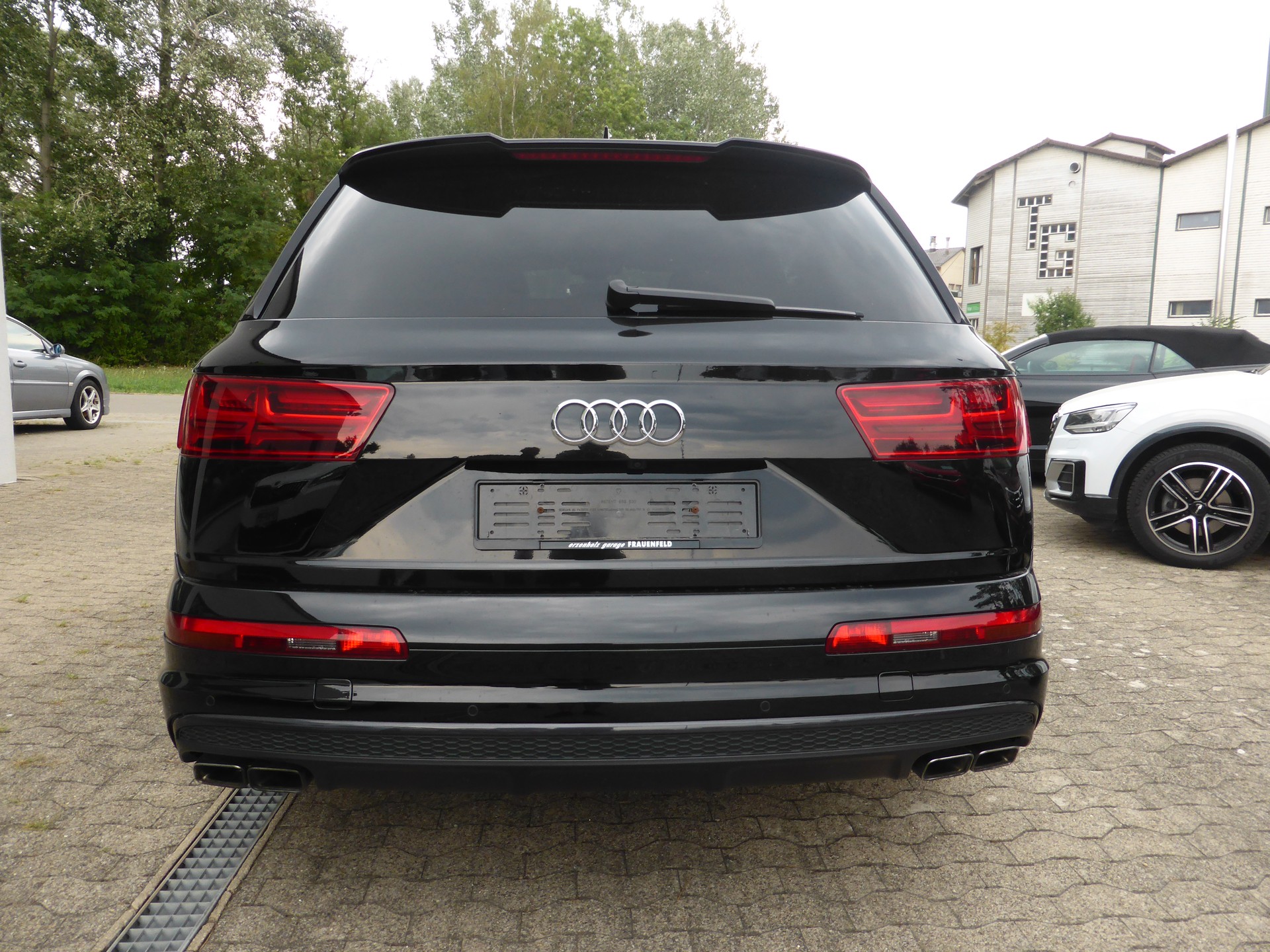 AUDI SQ7 4.0 TDI quattro tiptronic-image-8