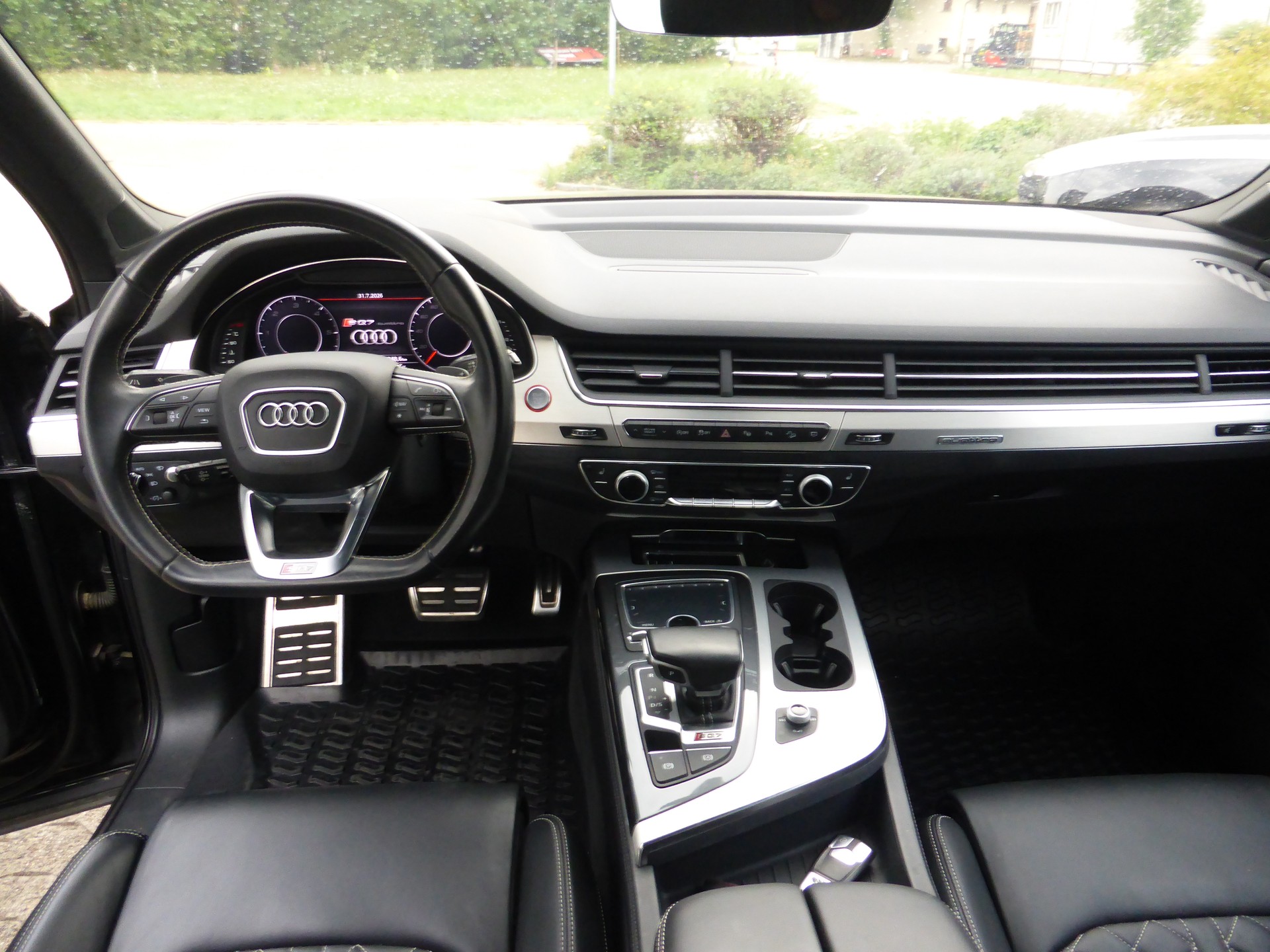 AUDI SQ7 4.0 TDI quattro tiptronic-image-10