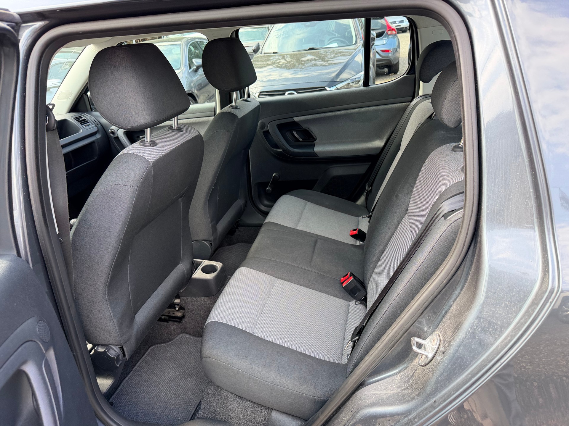 SKODA Fabia 1.2 TSI Classic-image-12