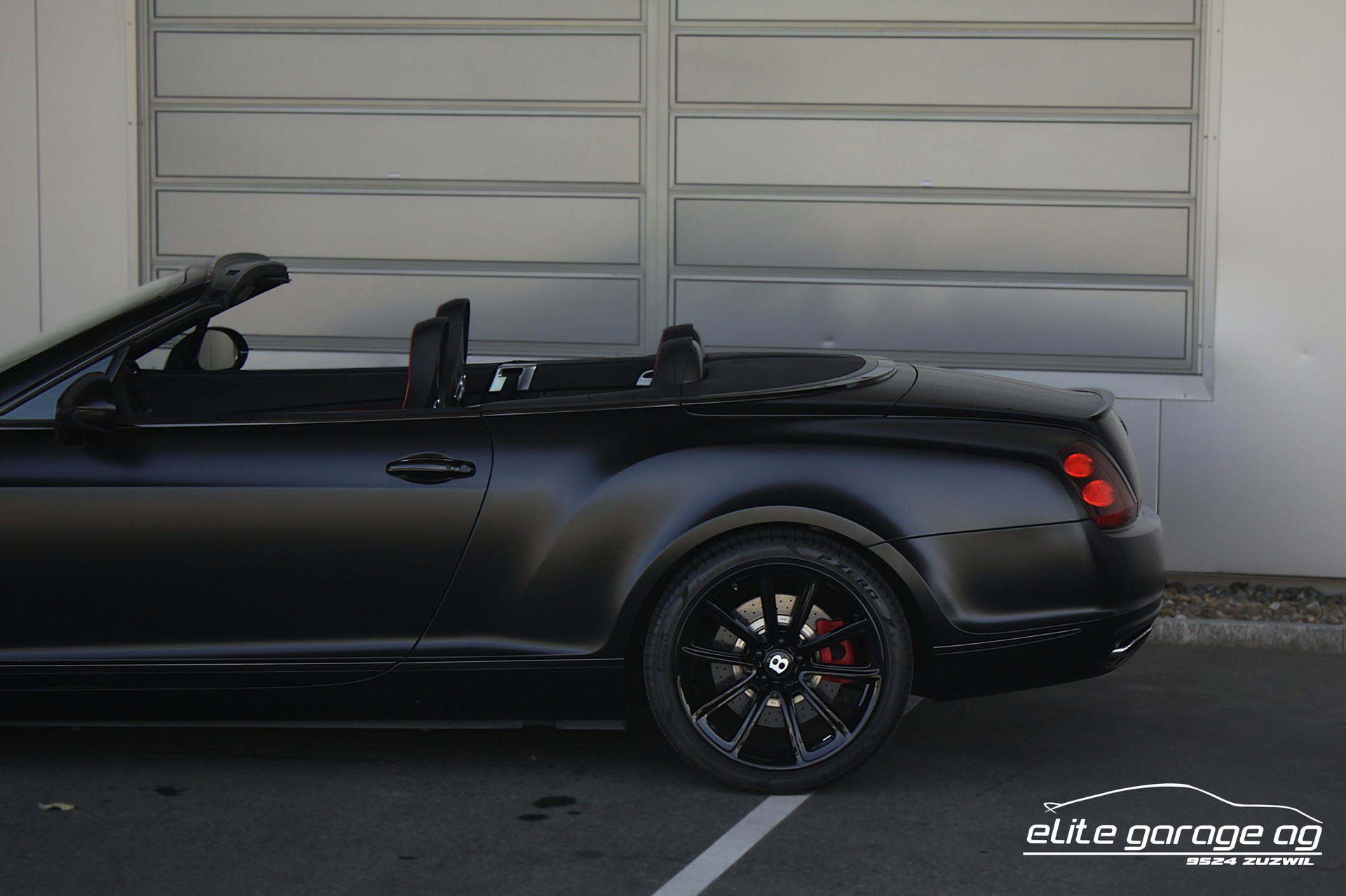 BENTLEY Continental Supersports Convertible 6.0-image-12
