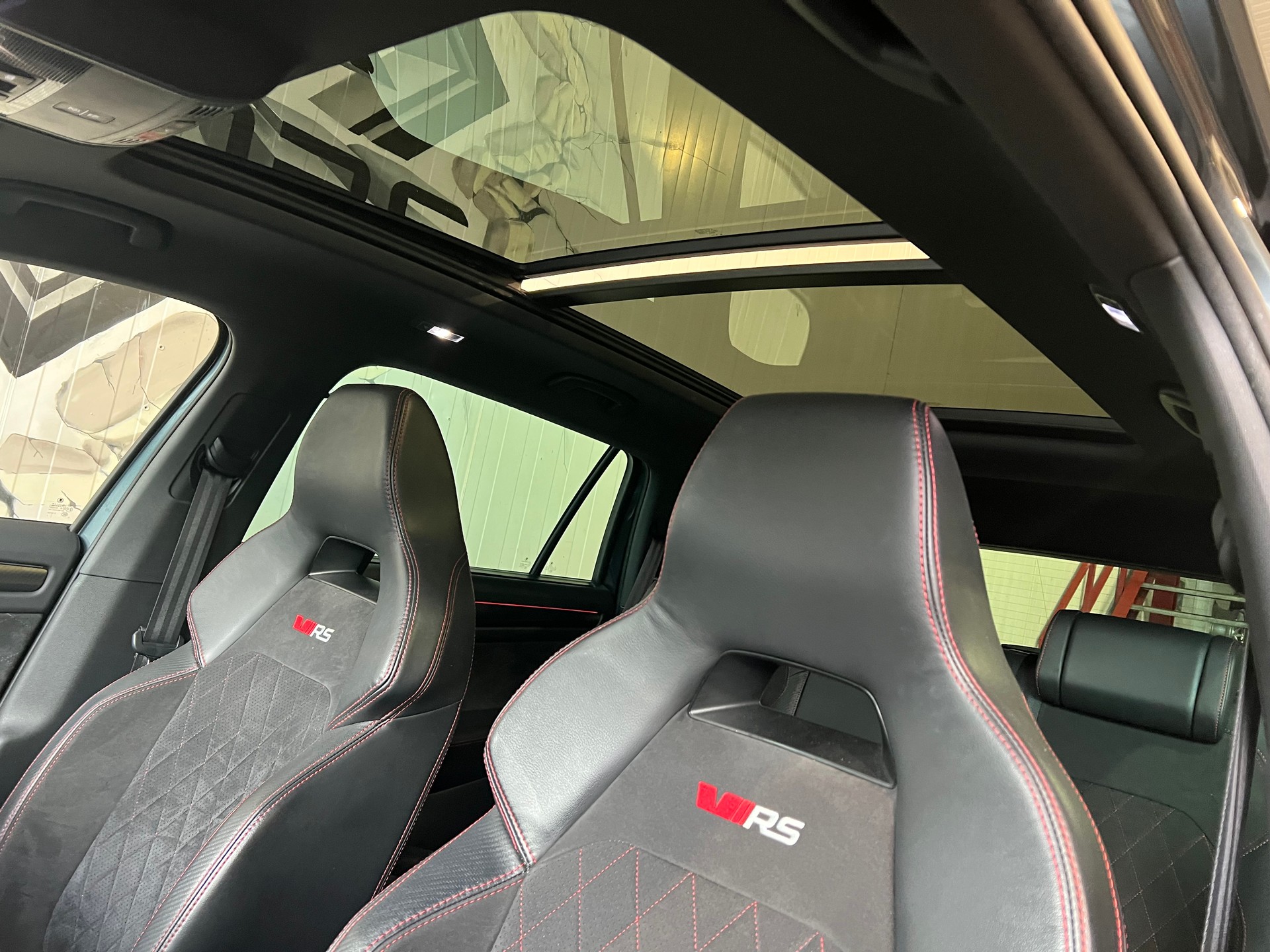 SKODA Kodiaq 2.0 Bi-TDI SCR RS 4x4 DSG-image-13