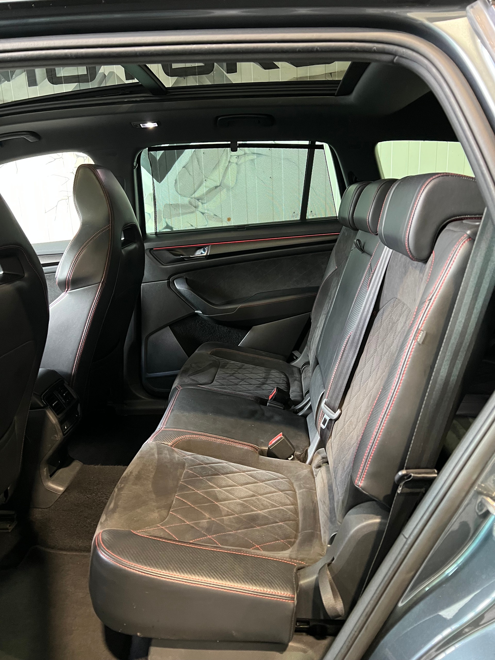 SKODA Kodiaq 2.0 Bi-TDI SCR RS 4x4 DSG-image-14