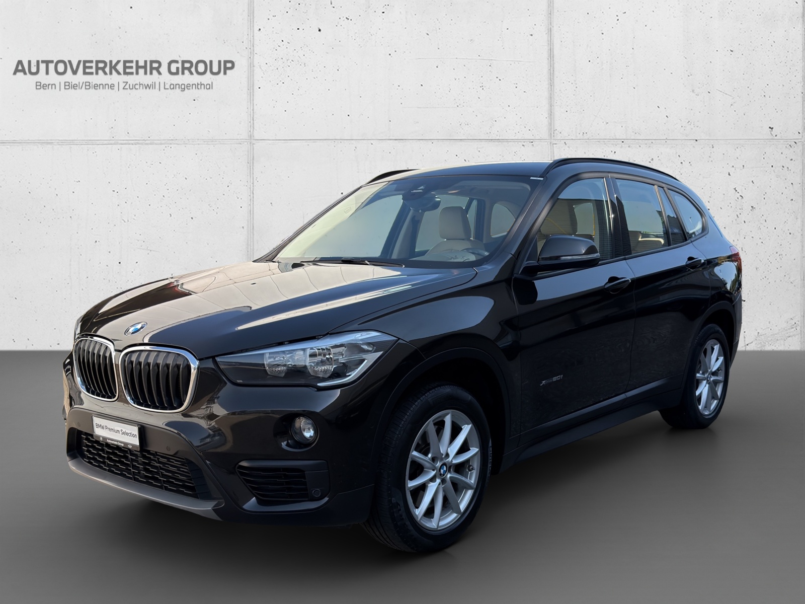 BMW X1 xDrive 20i-image-0
