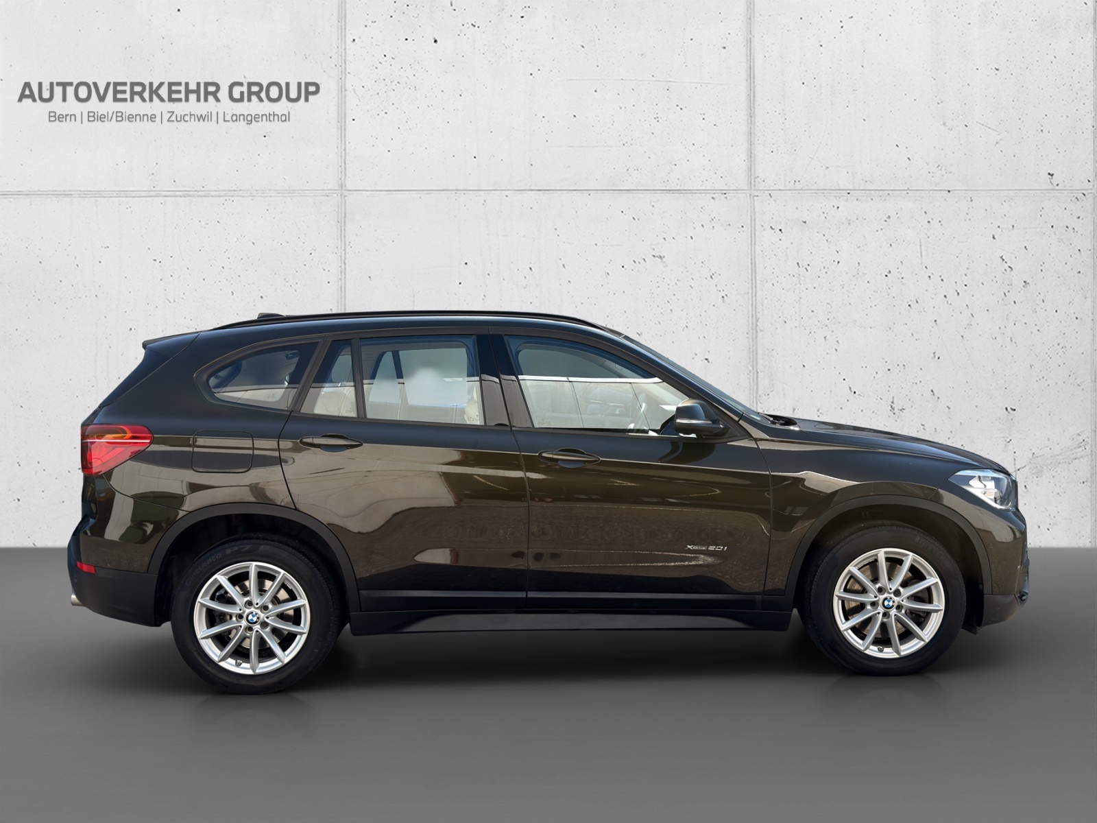 BMW X1 xDrive 20i-image-5
