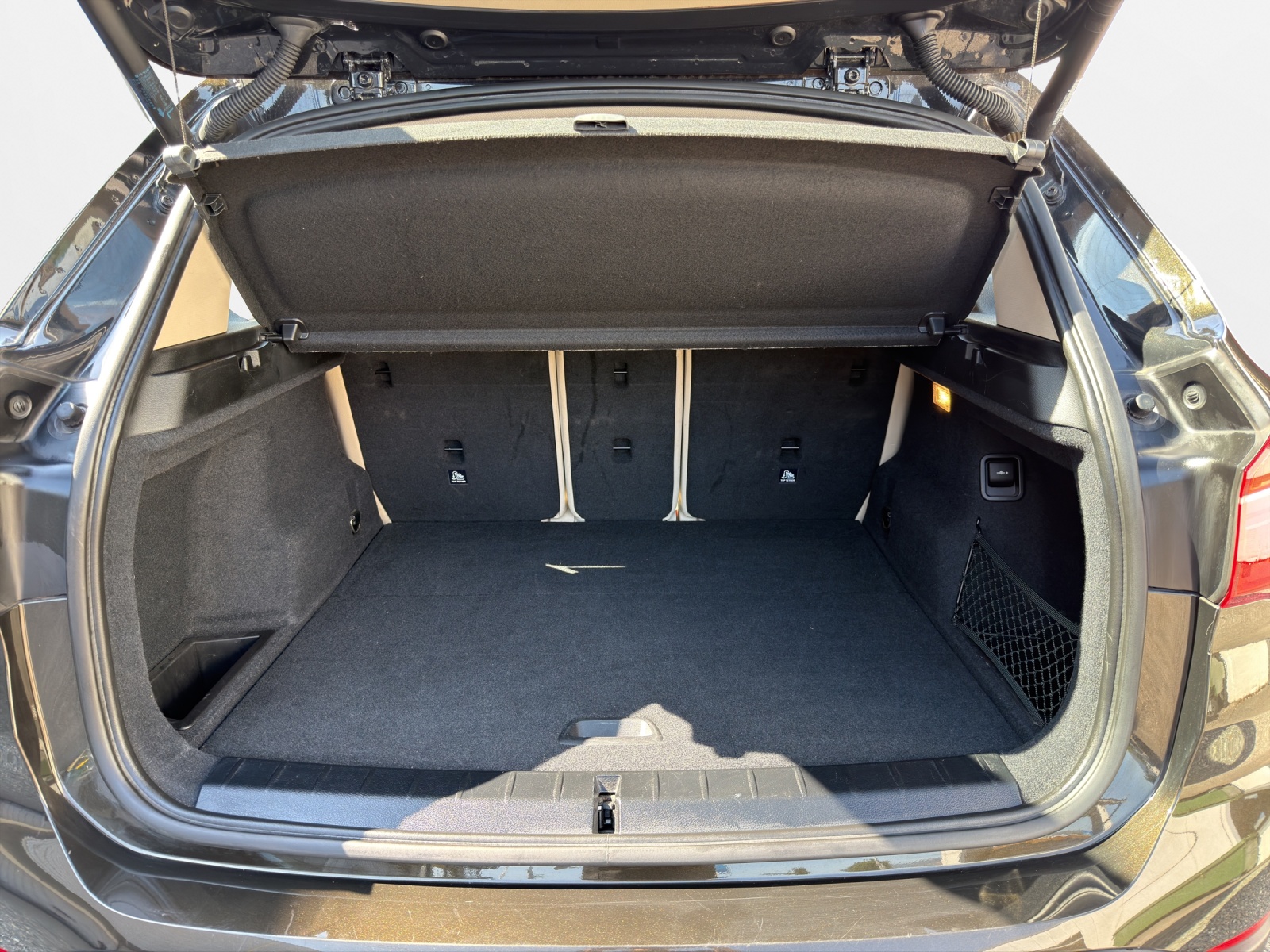 BMW X1 xDrive 20i-image-8