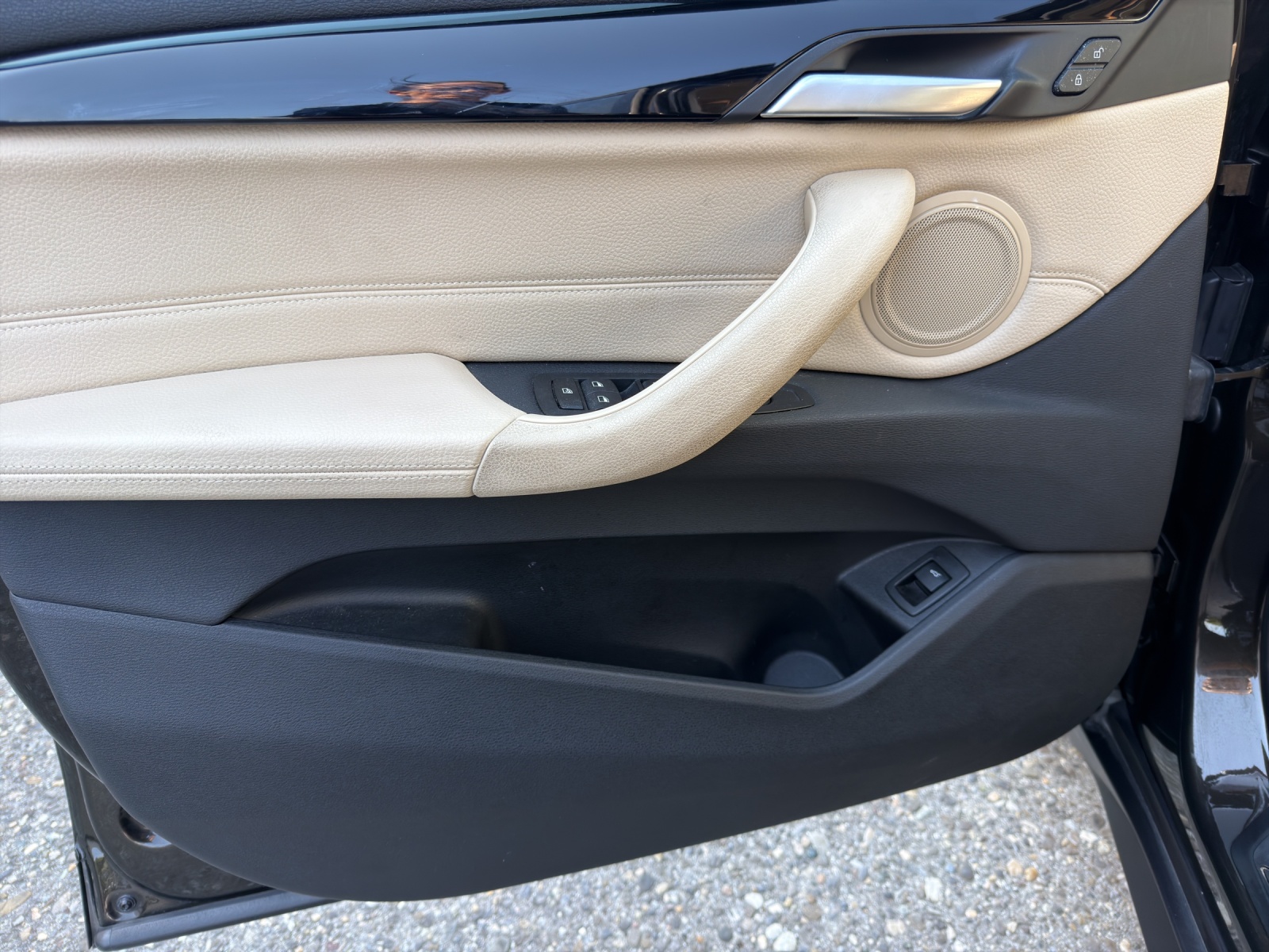 BMW X1 xDrive 20i-image-19