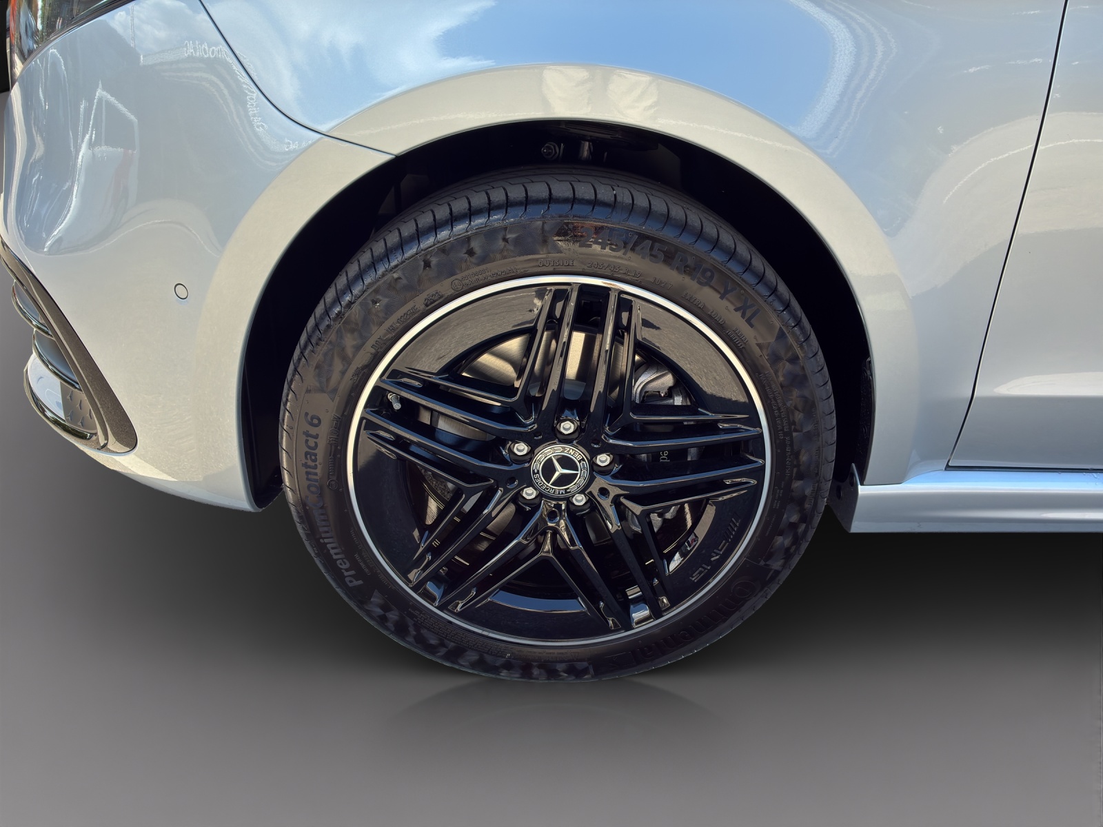 MERCEDES-BENZ V 300 d lang 4Matic Swiss Edition 9G-Tronic-image-12