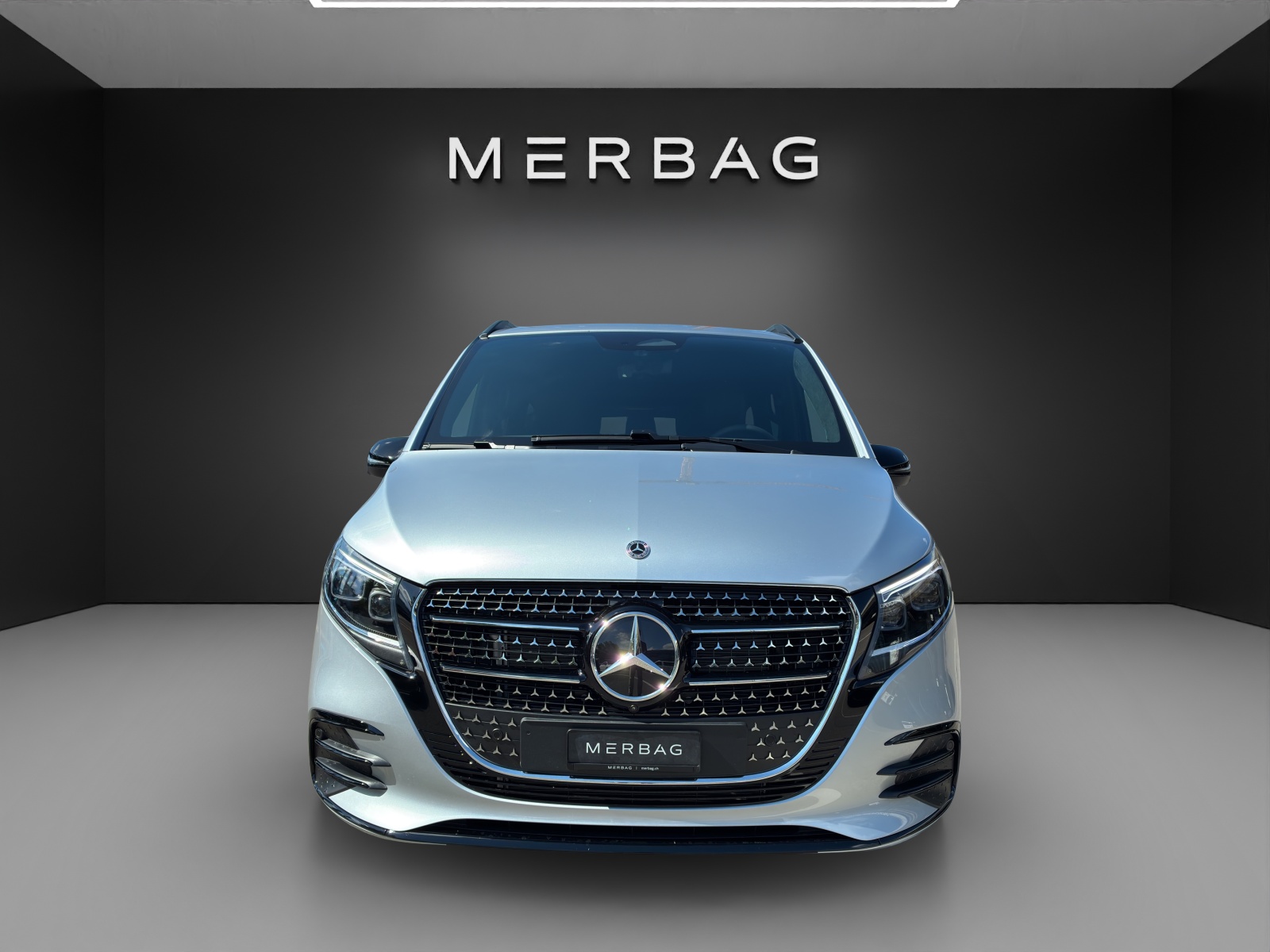 MERCEDES-BENZ V 300 d lang 4Matic Swiss Edition 9G-Tronic-image-1