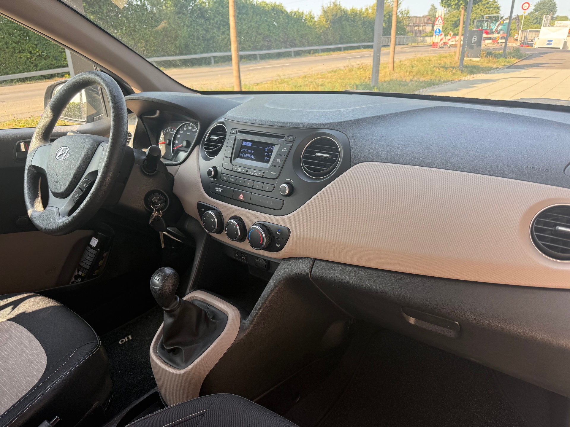 HYUNDAI i10 1.0 Pica-image-5