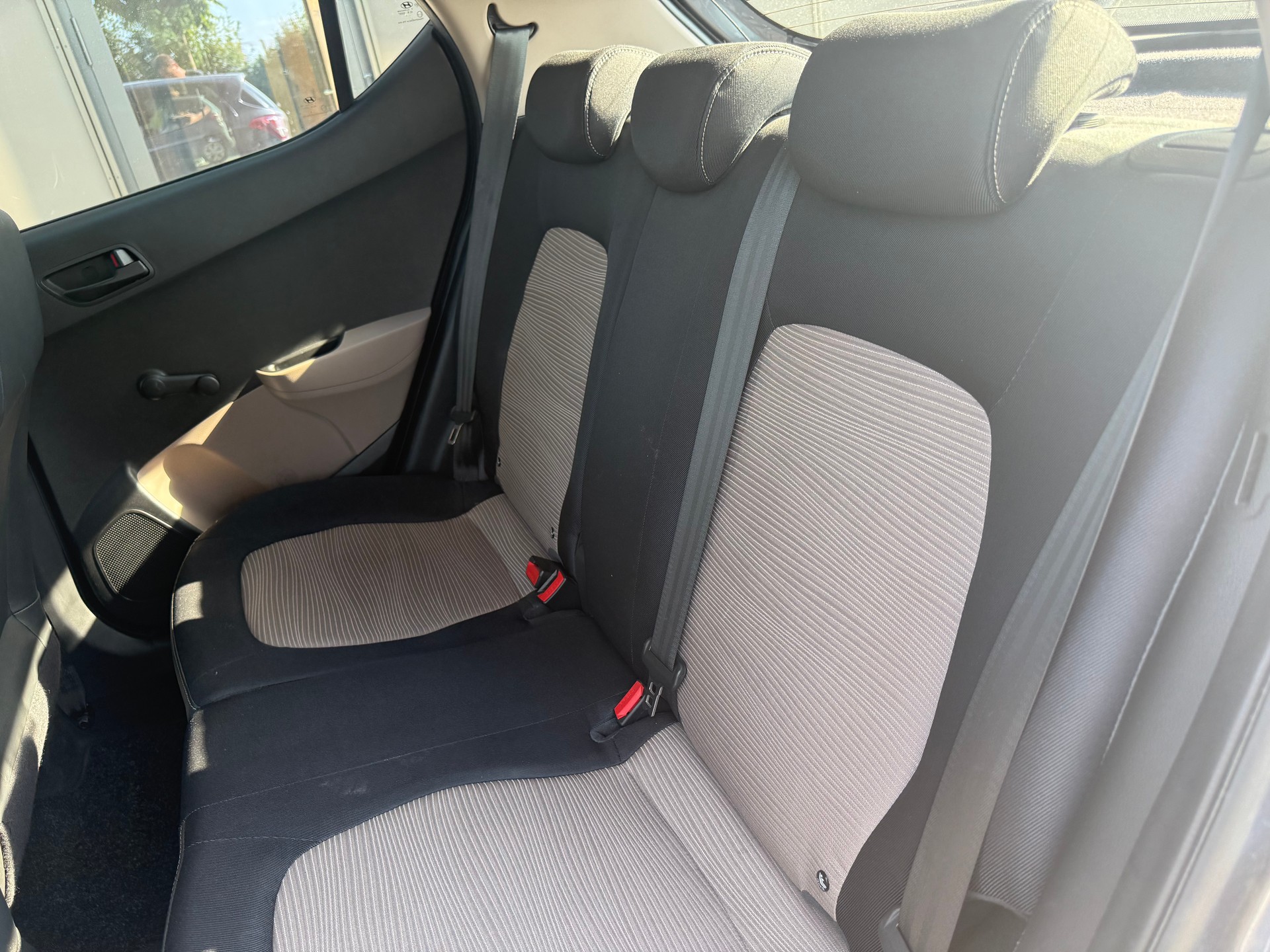 HYUNDAI i10 1.0 Pica-image-9