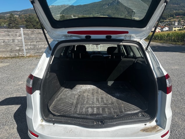 FORD Mondeo 2.0i 16V Carving-image-11