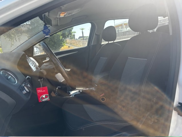FORD Mondeo 2.0i 16V Carving-image-8