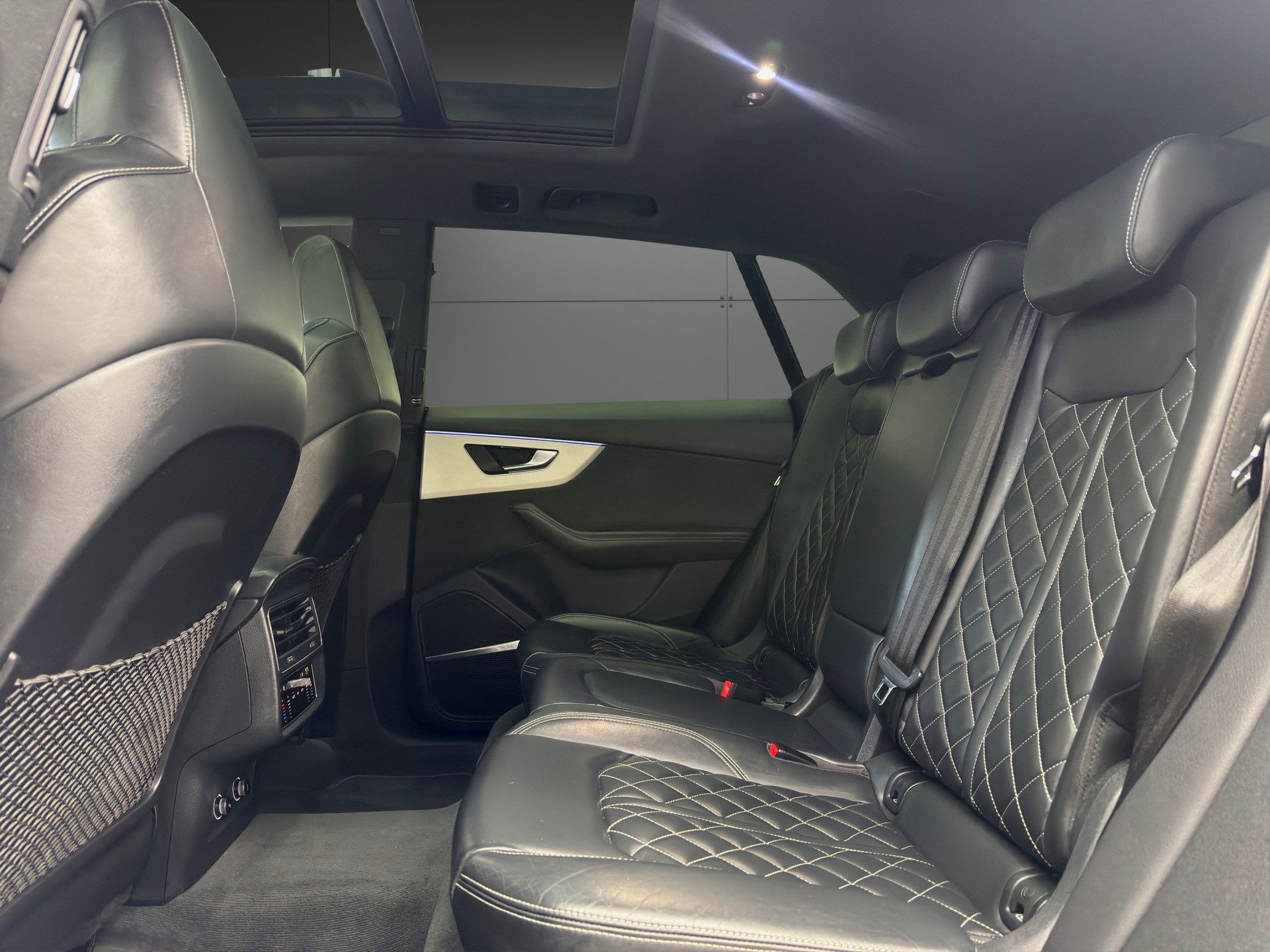 AUDI Q8 50 TDI quattro tiptronic-image-15