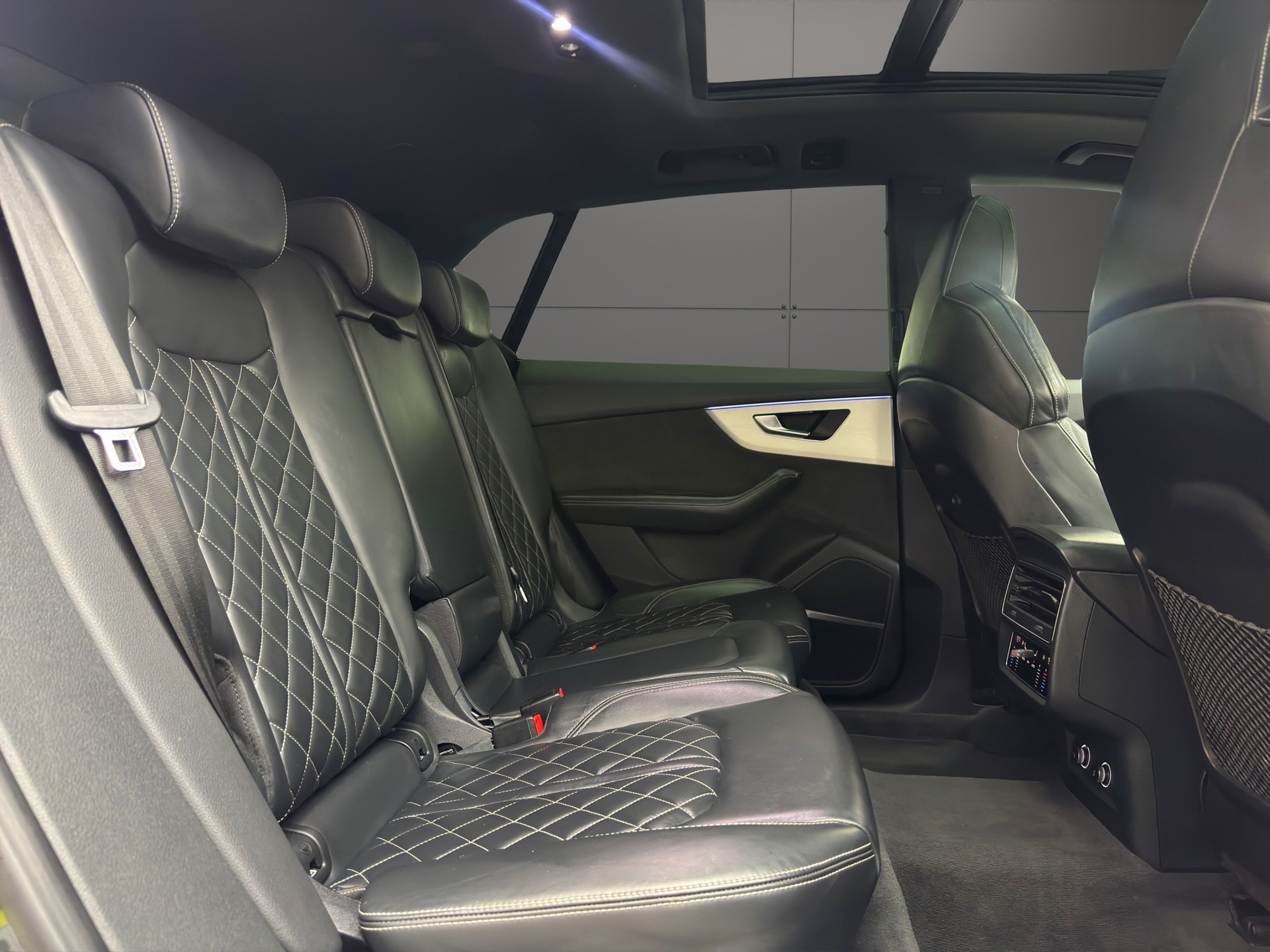 AUDI Q8 50 TDI quattro tiptronic-image-14