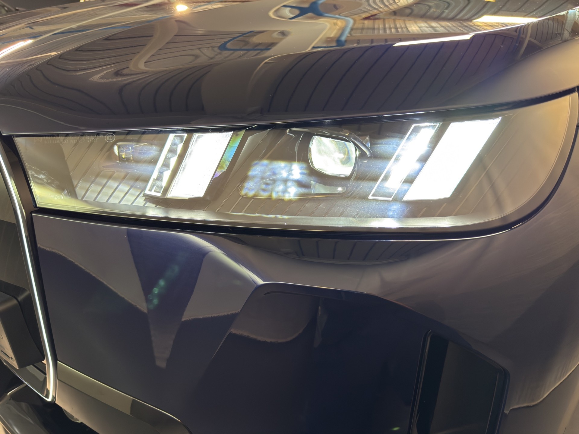 BMW iX xDrive45-image-6
